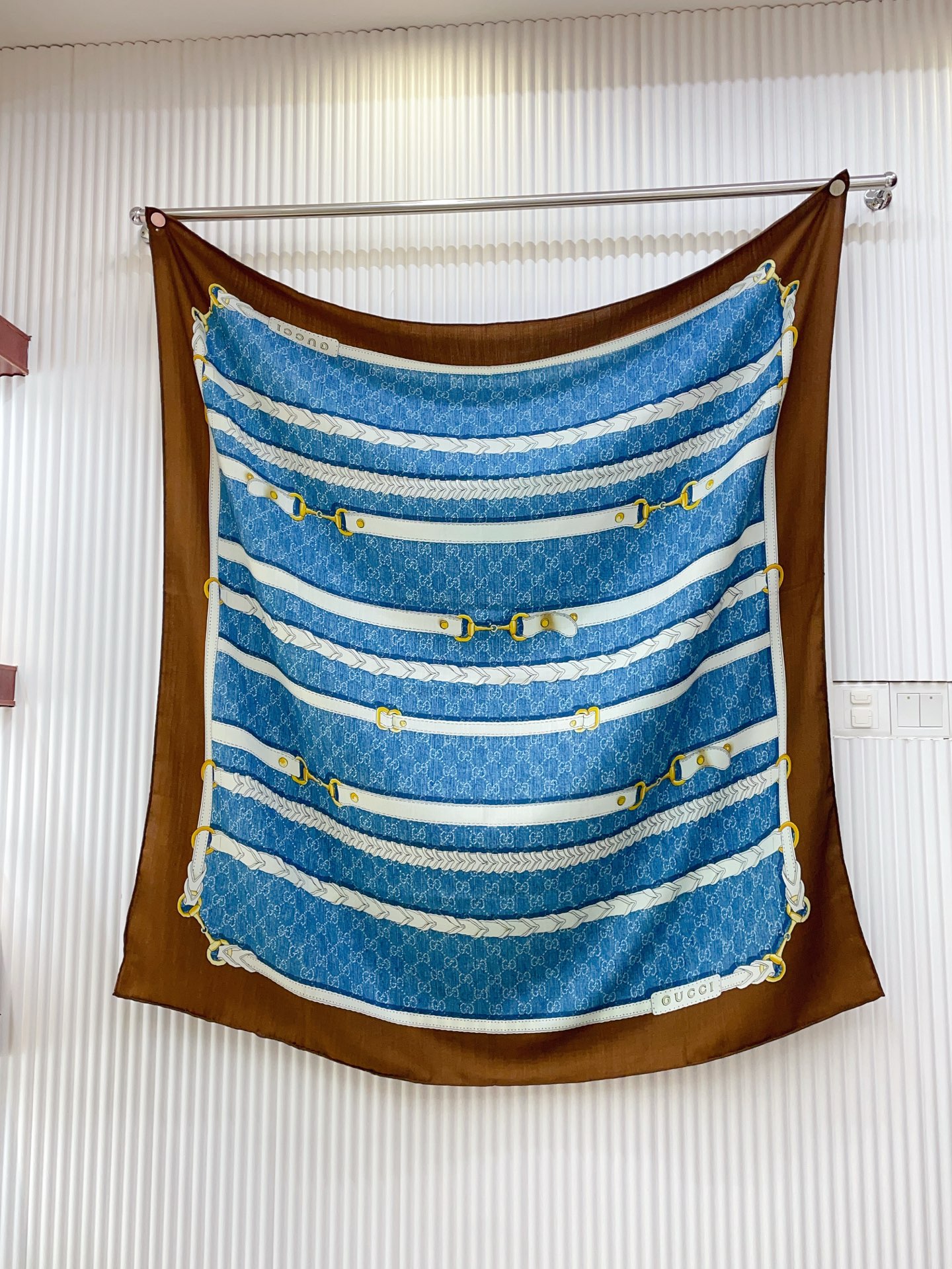 ✨✨【双面同色 丝毛款】大G 羊绒方巾‼️抢‼️VIP推荐 ‼️👍下手一定要快【高端 大爱 ‼️纯羊绒 