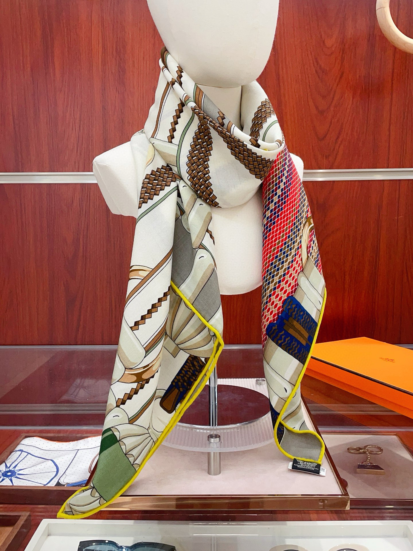 ✨✨【双面同色 丝毛款】H家羊绒新款 买了都说好看‼️推荐💕【银花集 140】羊绒方巾‼️H家ZG爆款🎁