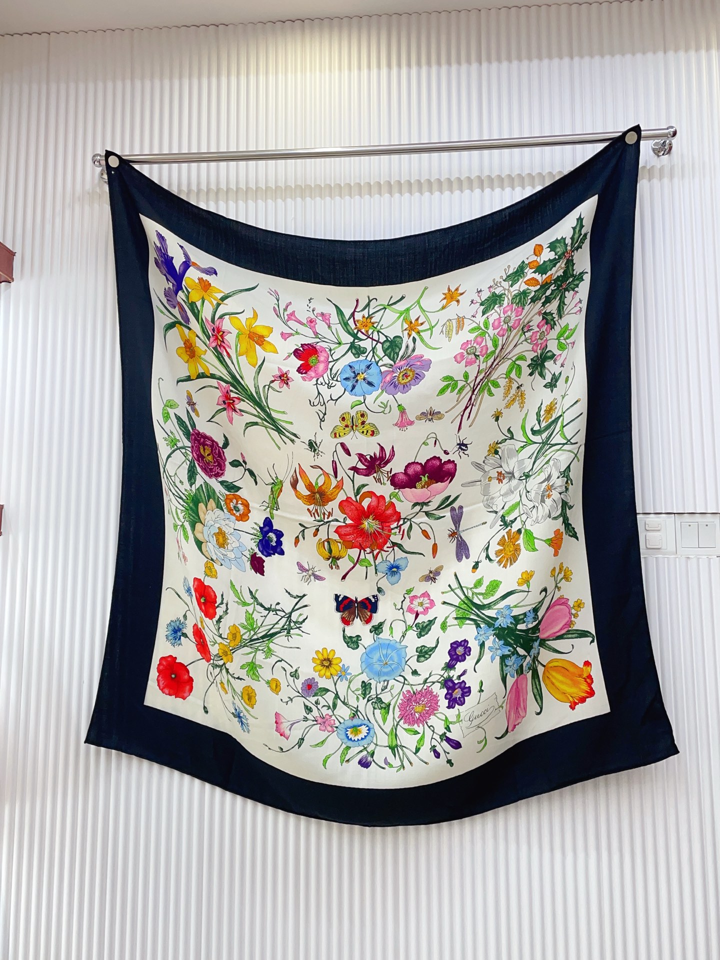 ✨✨【双面同色 丝毛款】大G 羊绒方巾‼️抢‼️VIP推荐 ‼️👍下手一定要快【高端 大爱 ‼️纯羊绒 