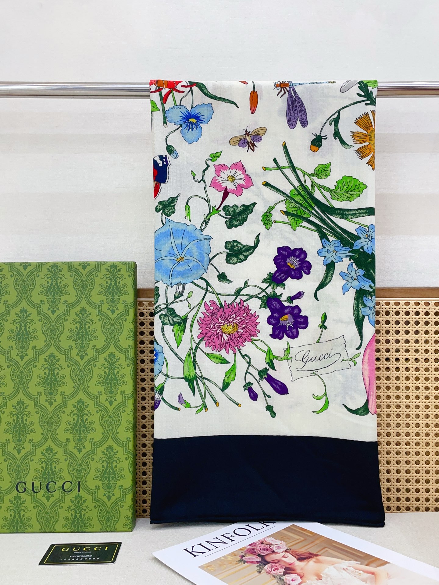 ✨✨【双面同色 丝毛款】大G 羊绒方巾‼️抢‼️VIP推荐 ‼️👍下手一定要快【高端 大爱 ‼️纯羊绒 