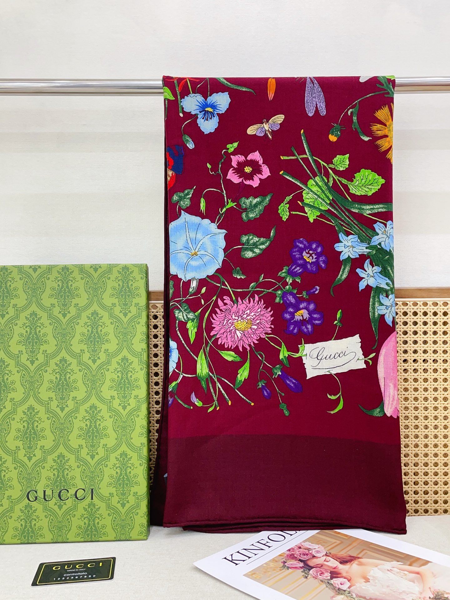 ✨✨【双面同色 丝毛款】大G 羊绒方巾‼️抢‼️VIP推荐 ‼️👍下手一定要快【高端 大爱 ‼️纯羊绒 