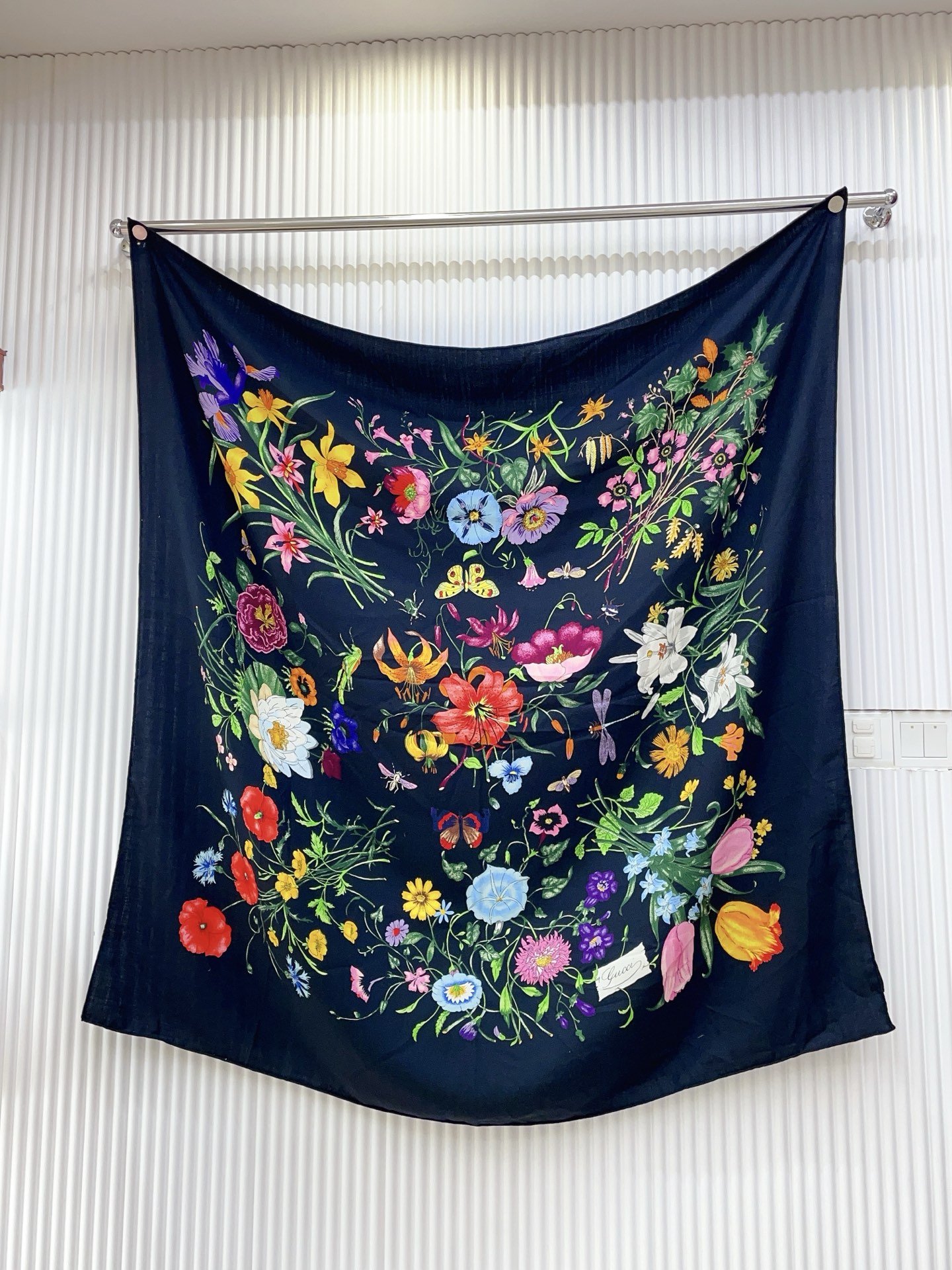 ✨✨【双面同色 丝毛款】大G 羊绒方巾‼️抢‼️VIP推荐 ‼️👍下手一定要快【高端 大爱 ‼️纯羊绒 