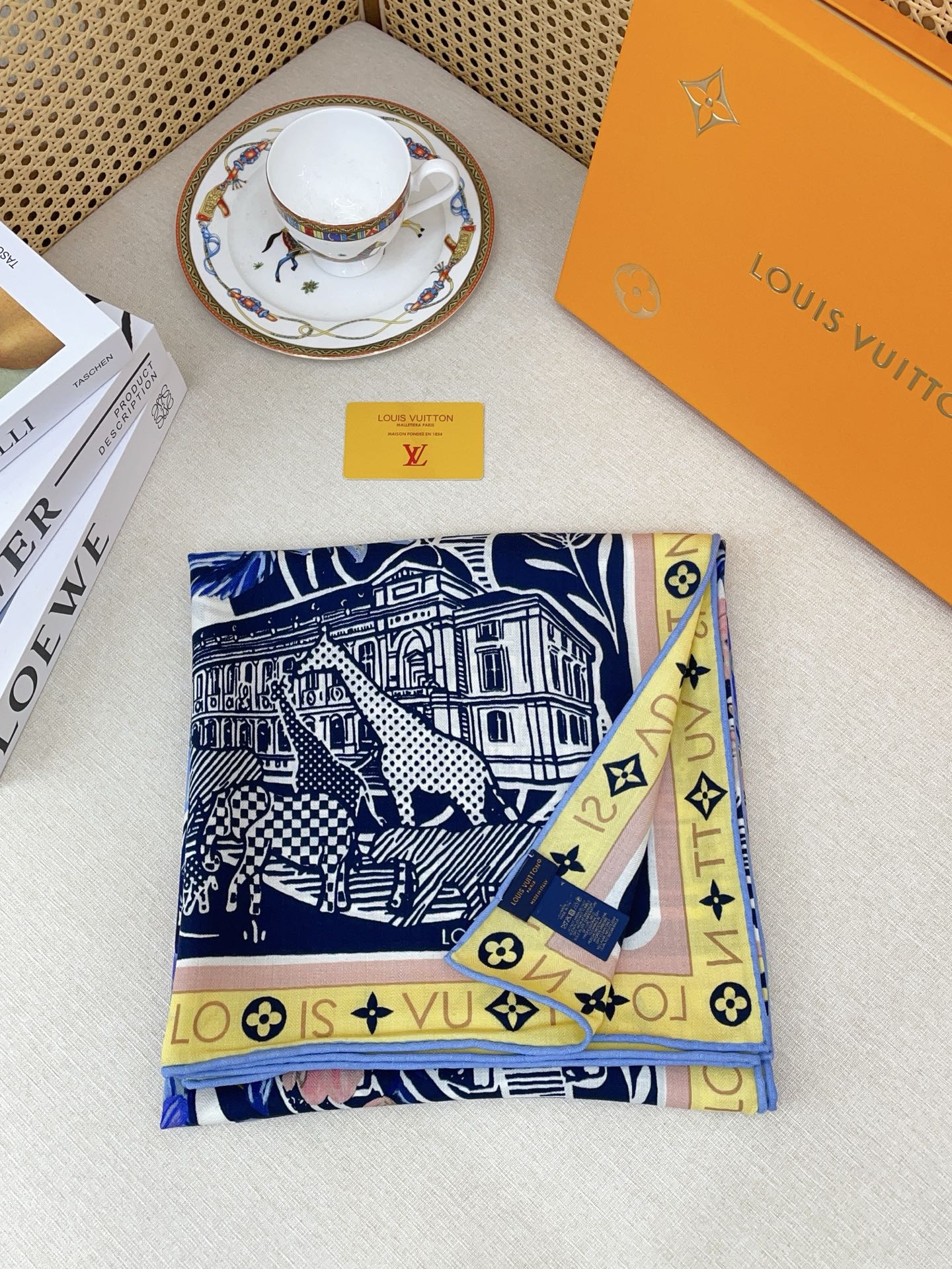 ✨✨【双面同色 丝毛款】L家羊绒新款 买了都说好看‼️推荐💕双面同色羊绒方巾‼️驴家ZG爆款🎁💟立体呈现