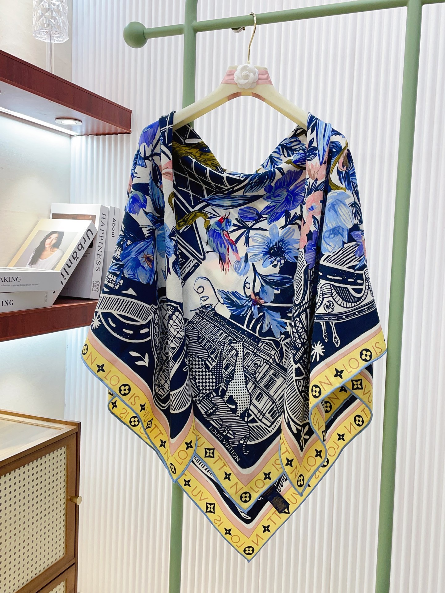 ✨✨【双面同色 丝毛款】L家羊绒新款 买了都说好看‼️推荐💕双面同色羊绒方巾‼️驴家ZG爆款🎁💟立体呈现