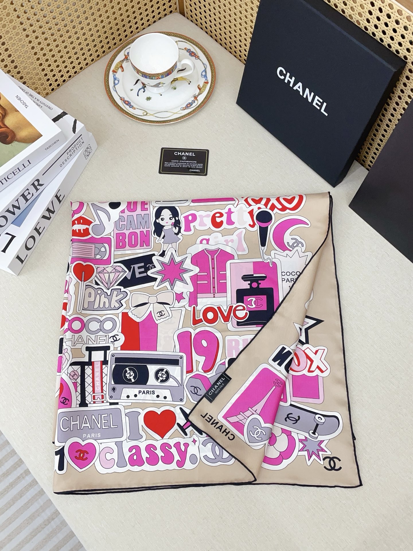 ✨✨【18姆米 双面同色】新款小香‼️美翻了[流泪]最新御用殿堂级极品‼️经典元素图案设计风格❗️美丽至