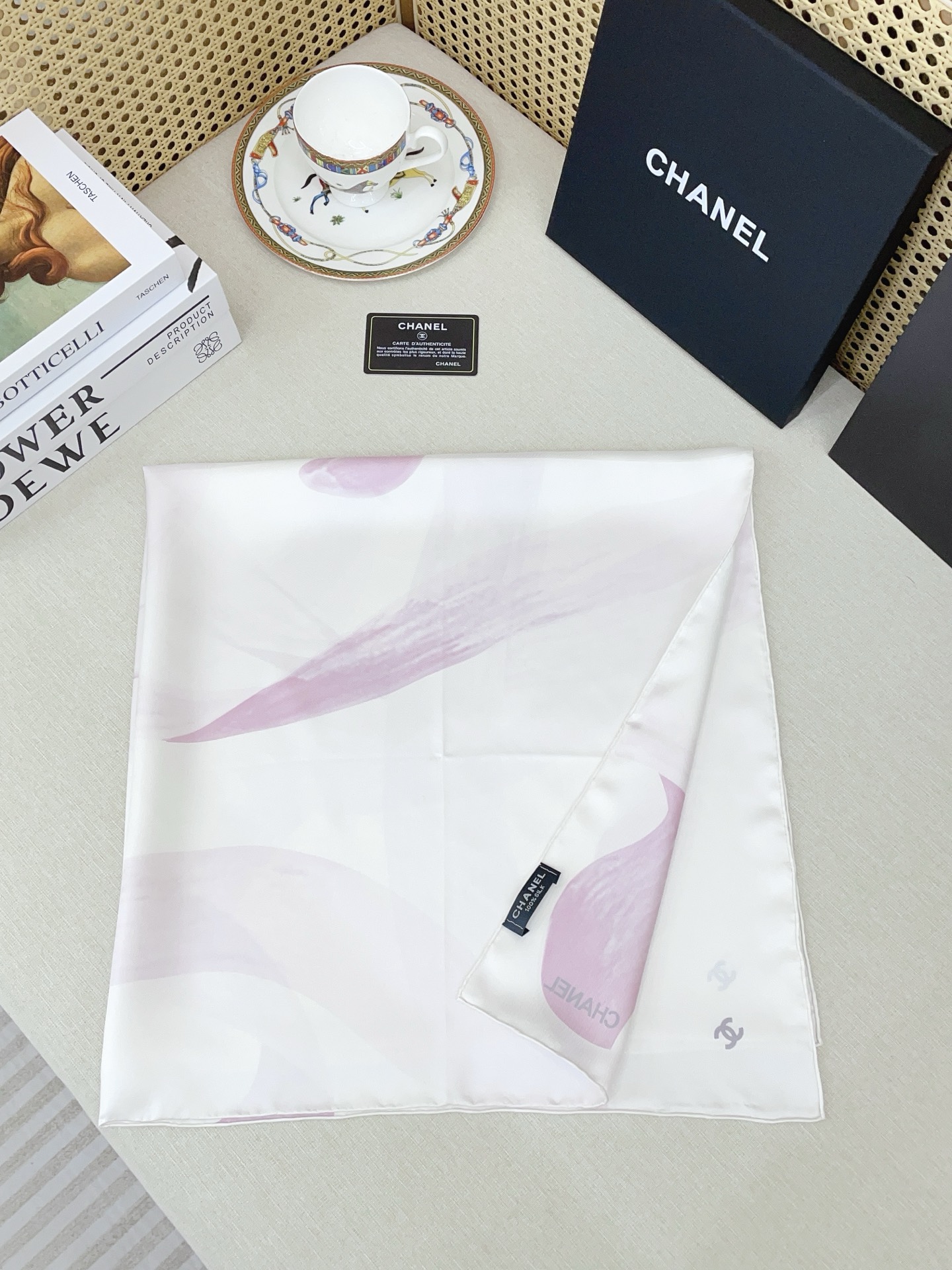 ✨✨【18姆米 双面同色】新款小香‼️美翻了[流泪]最新御用殿堂级极品‼️经典元素图案设计风格❗️美丽至