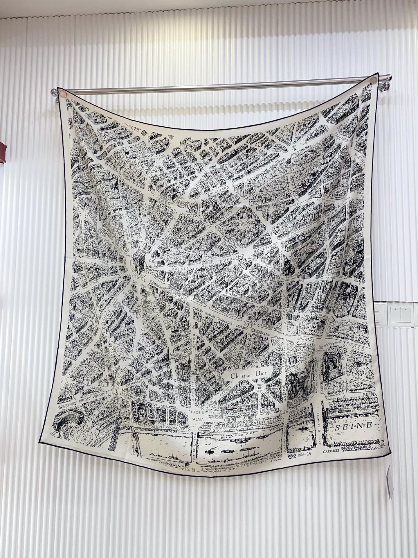 ✨✨【双面同色 丝毛款】CD家羊绒新款 买了都说好看‼️推荐💕双面同色羊绒方巾‼️D家ZG爆款🎁💟立体呈