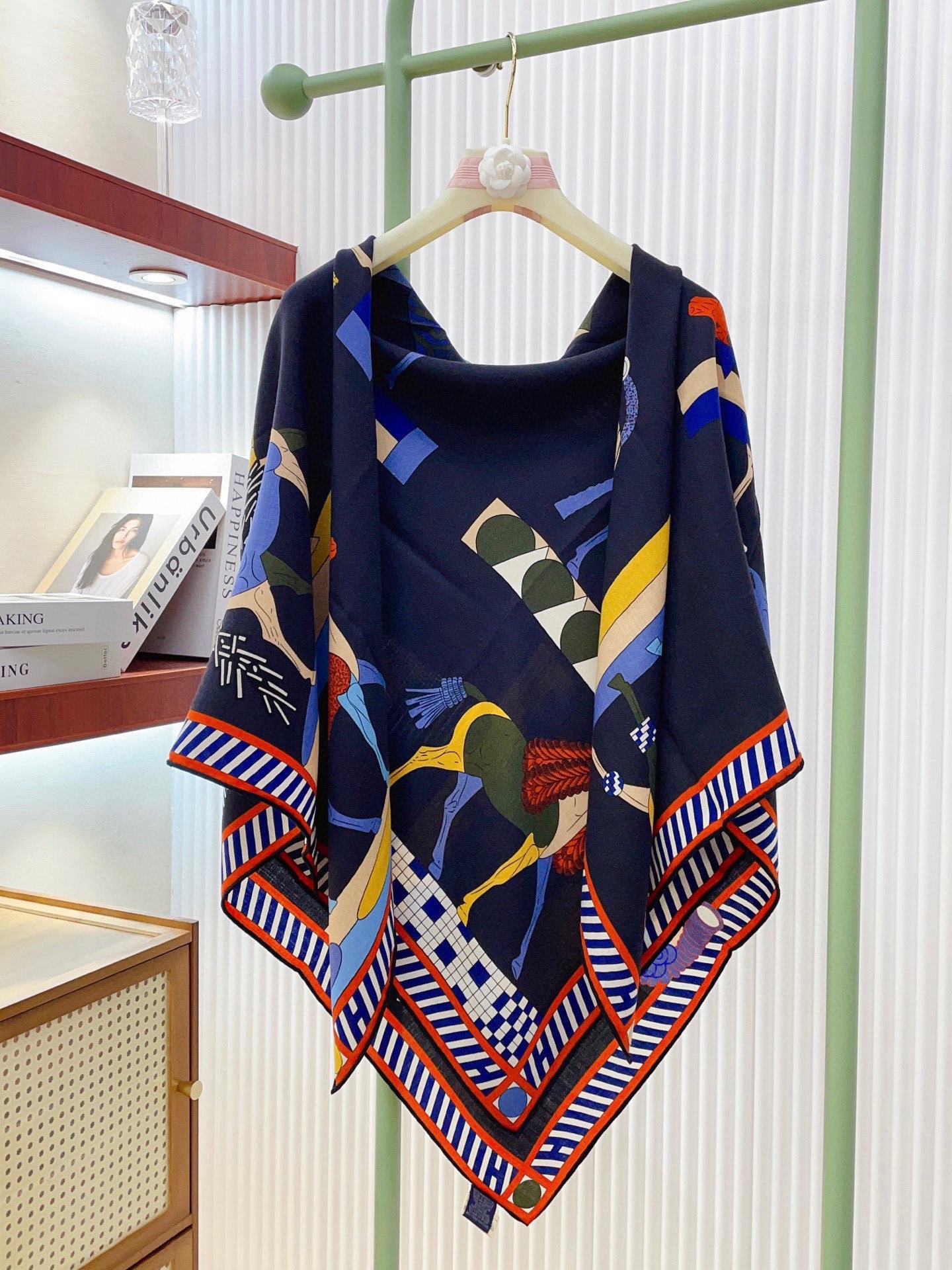 ✨✨4⃣️色品质【双面同色 丝毛款】H家羊绒新款 买了都说好看‼️推荐💕【全速前进 140】羊绒方巾‼️