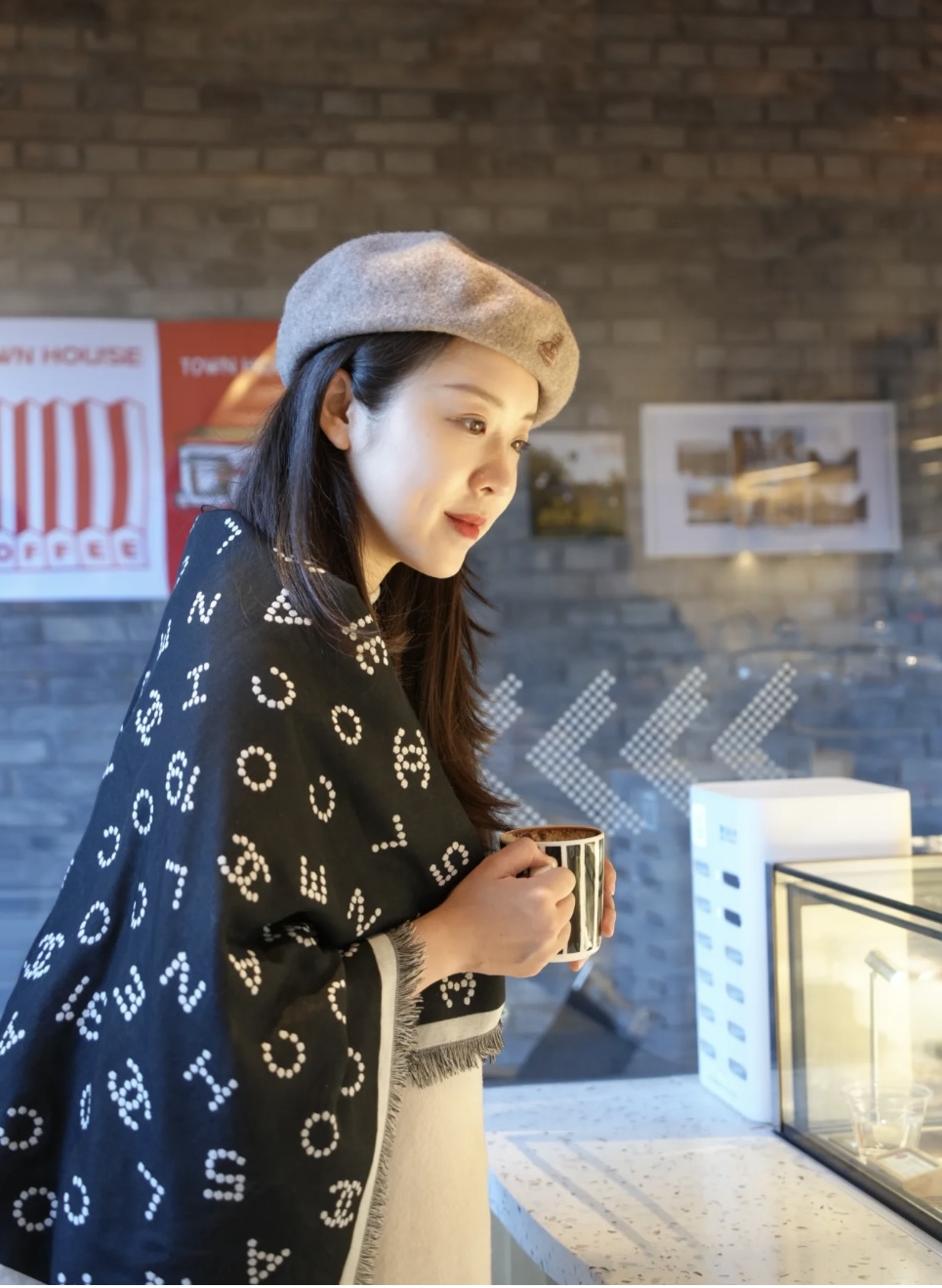 ✨✨【双面异色 丝毛款】小香 羊绒方巾‼️抢‼️VIP推荐 ‼️👍下手一定要快【高端 大爱 ‼️婴儿触感