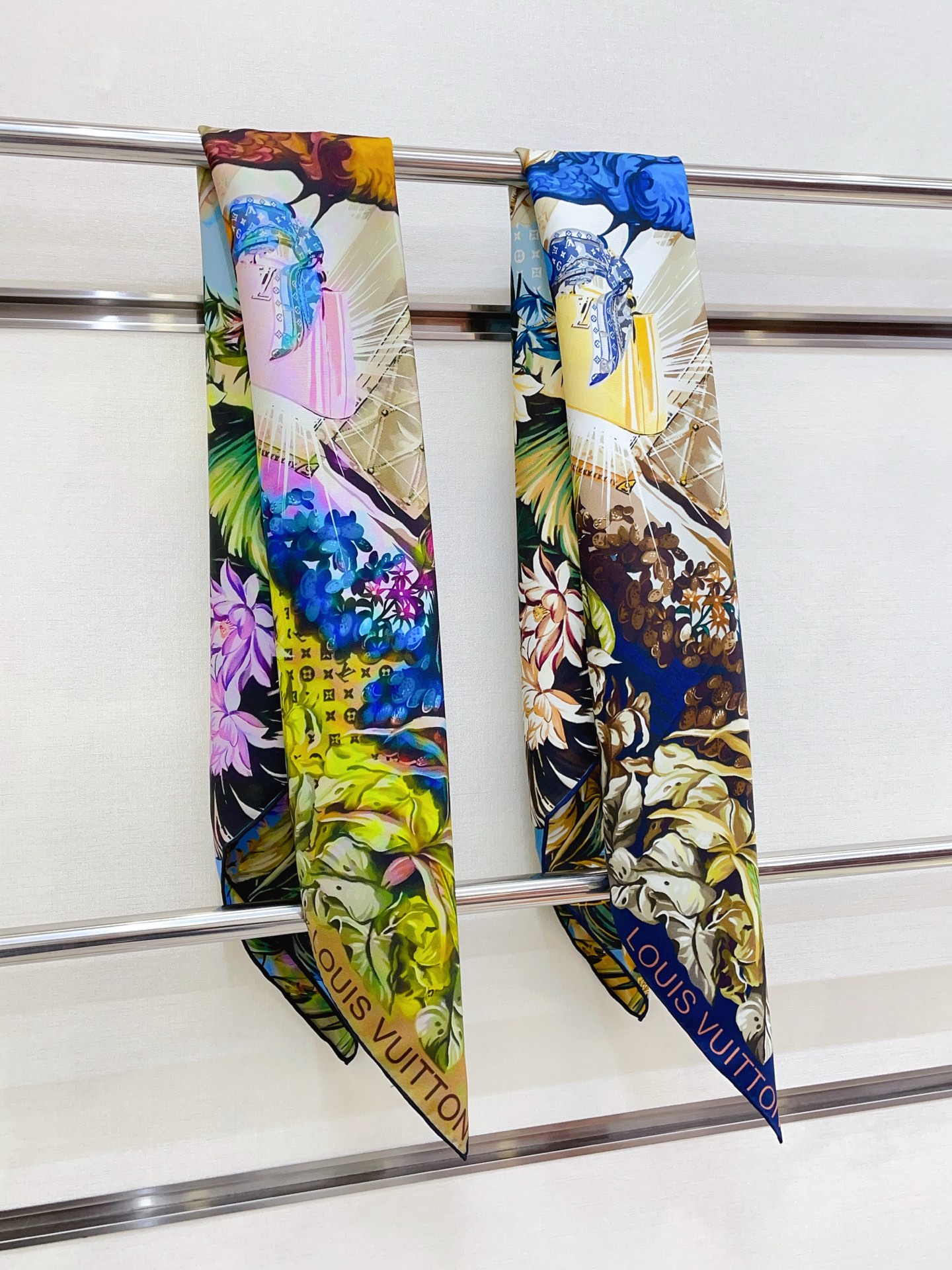 ✨✨【18姆米 双面同色】上身效果疯狂的喜欢❗️专柜也是刚刚上架的，L*最最新款~非常有看头，L的这类元