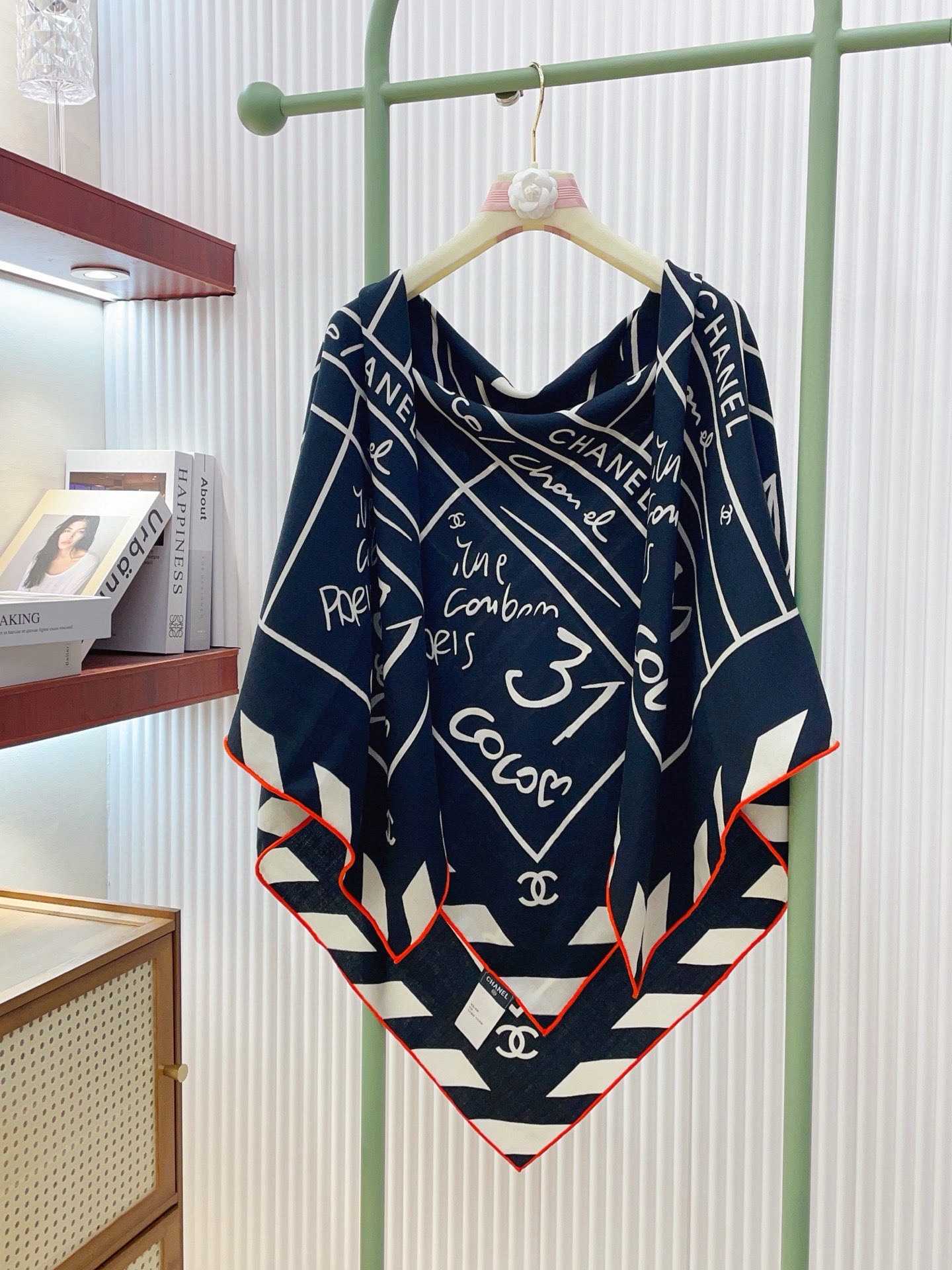 ✨✨【双面同色 丝毛款】小香 羊绒方巾‼️抢‼️VIP推荐 ‼️👍下手一定要快【高端 大爱 ‼️纯羊绒 