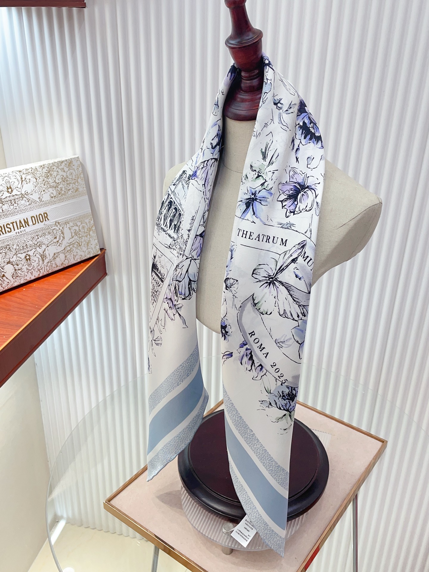 ✨✨【18姆米 双面同色】高级感爆棚❗️CD【花朵🌺元素90】高级时髦风‼️配色非常考究，图案匠心，上身