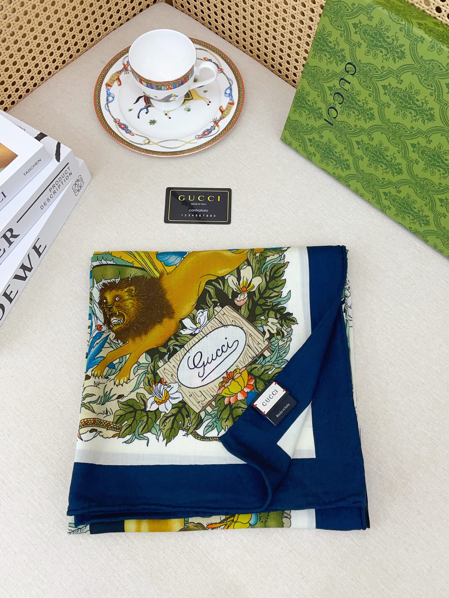 ✨✨【双面同色 丝毛款】大G【丛林豹子🐆140】羊绒方巾‼️抢‼️VIP推荐 ‼️👍下手一定要快【高端 