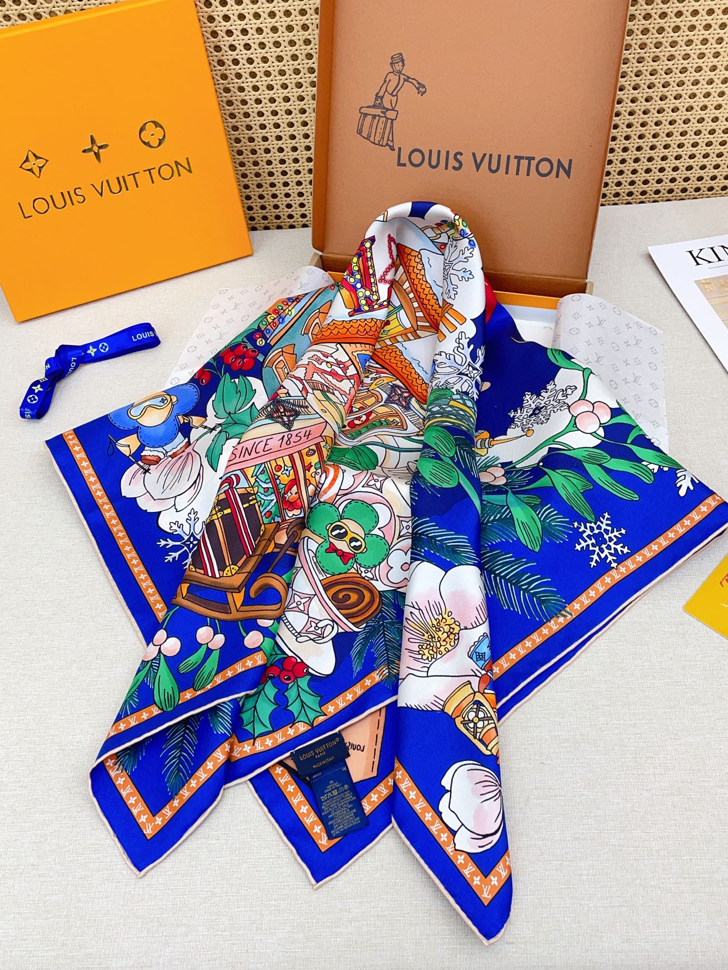 ✨✨【18姆米 双面同色】上身效果疯狂的喜欢❗️专柜也是刚刚上架的，L*最最新款~非常有看头，L的这类元