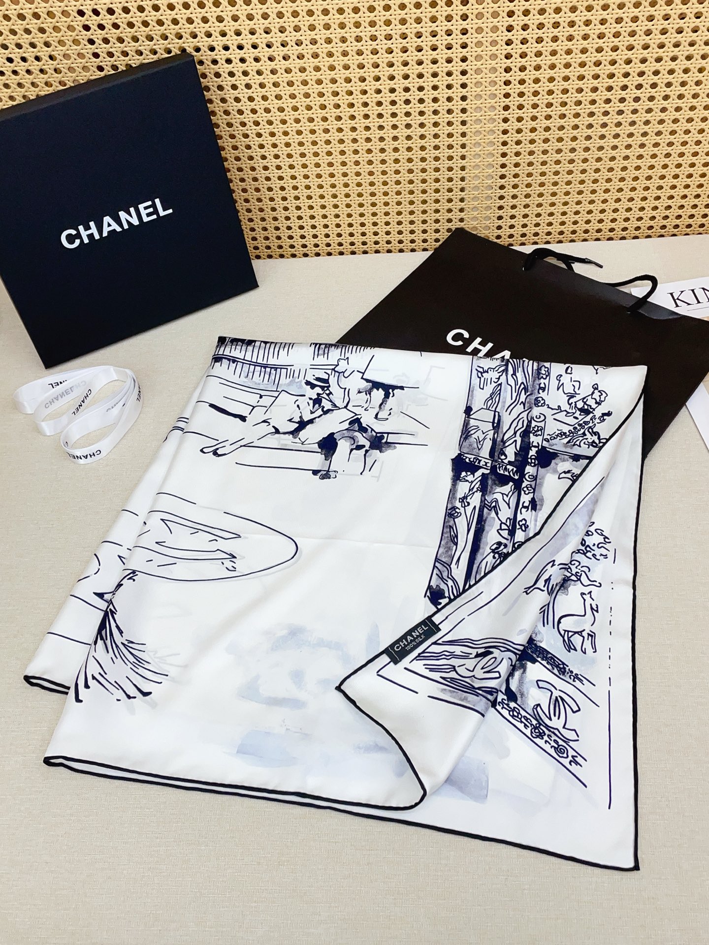 ✨✨【18姆米 双面同色】新款小香‼️美翻了[流泪]最新御用殿堂级极品‼️经典元素图案设计风格❗️美丽至