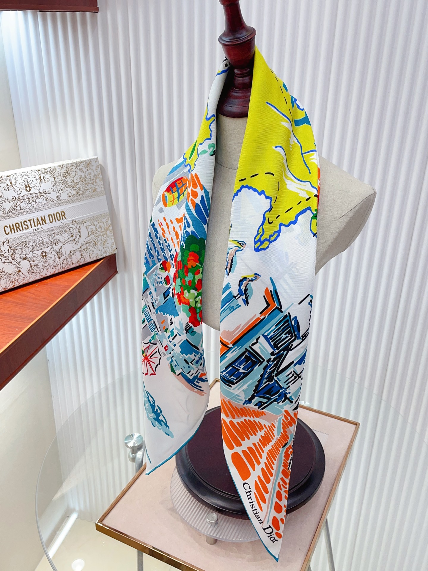 ✨✨【18姆米 双面同色】高级感爆棚❗️CD【城市🌆元素90】高级时髦风‼️配色非常考究，图案匠心，上身