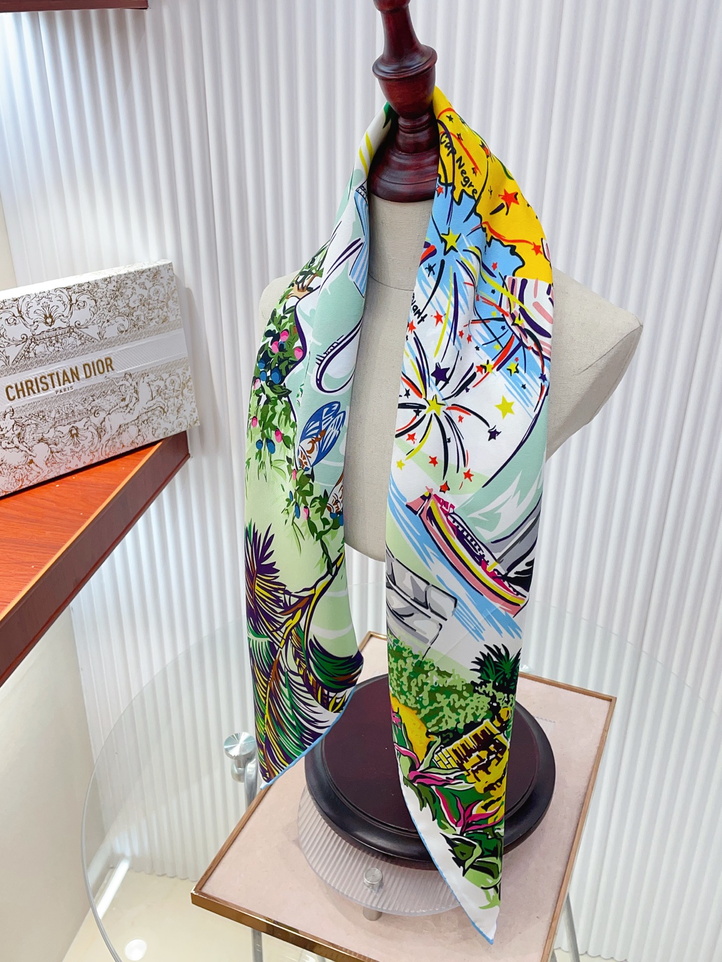 ✨✨【18姆米 双面同色】高级感爆棚❗️CD【城市🌆元素90】高级时髦风‼️配色非常考究，图案匠心，上身