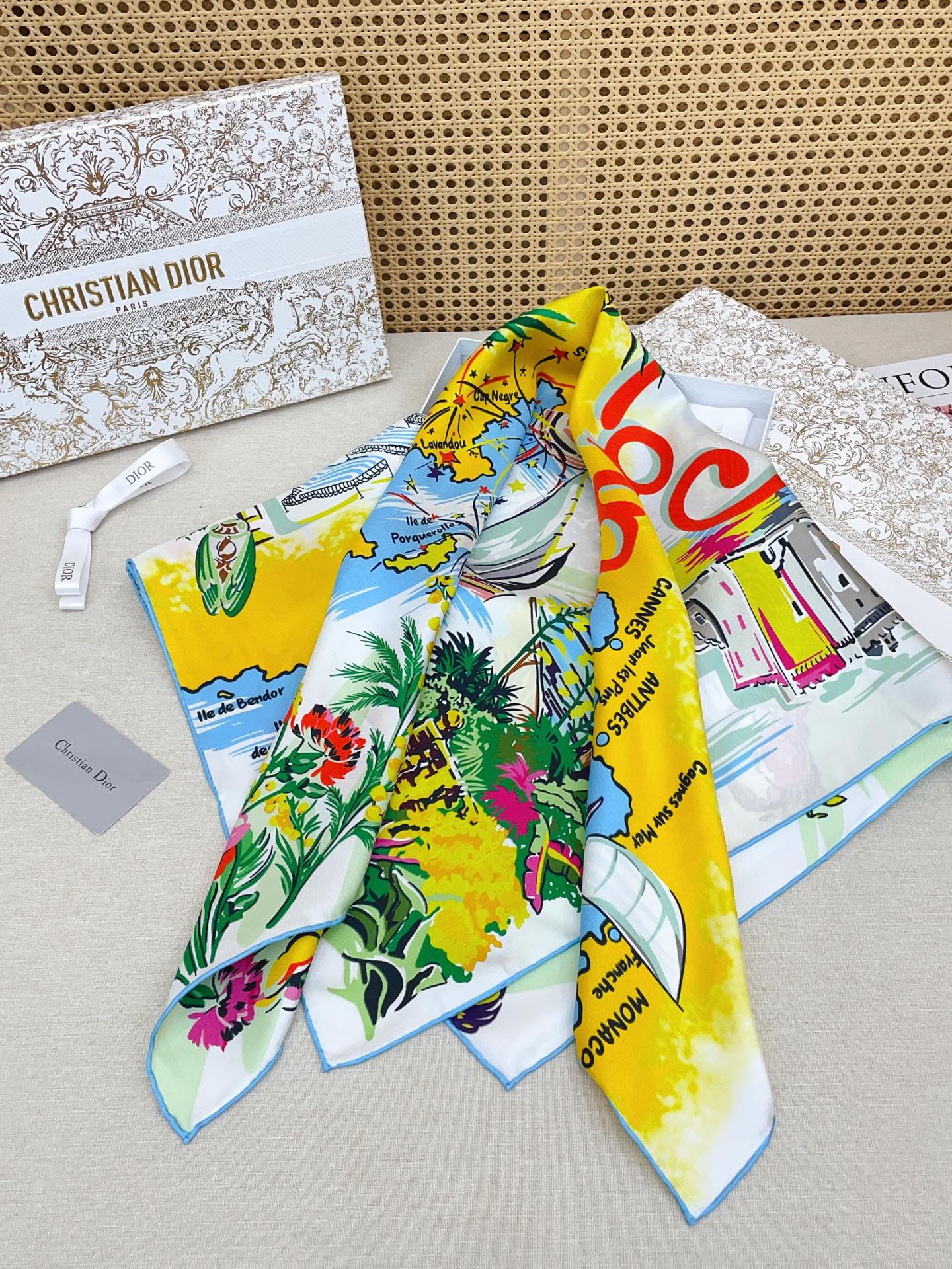 ✨✨【18姆米 双面同色】高级感爆棚❗️CD【城市🌆元素90】高级时髦风‼️配色非常考究，图案匠心，上身