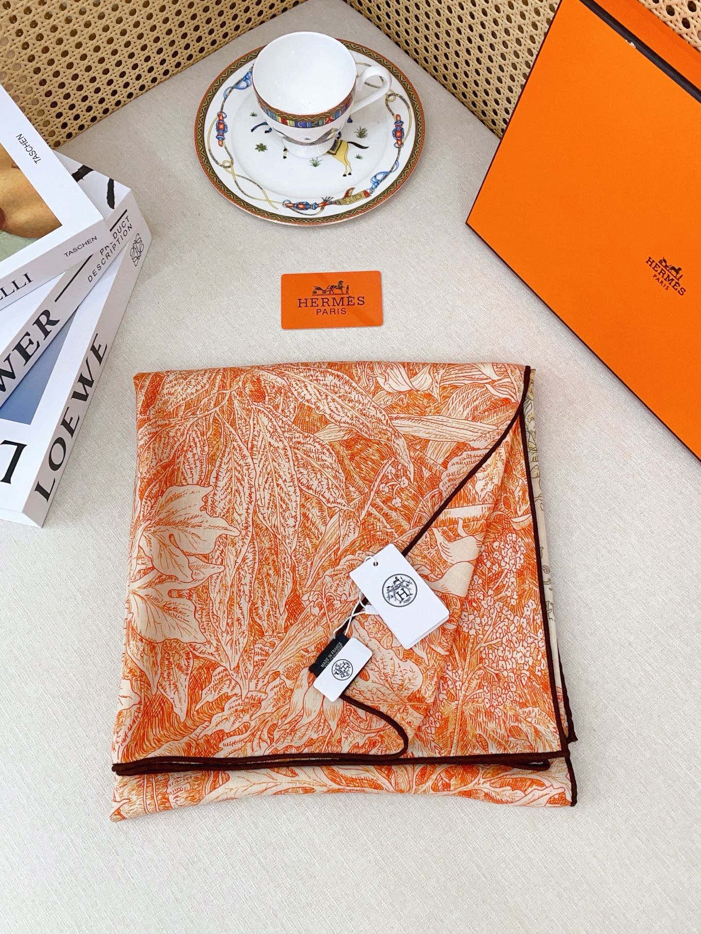 ✨✨【双面同色 丝毛款】H家羊绒新款 买了都说好看‼️推荐💕【巴勒莫植物园 140】羊绒方巾‼️H家ZG