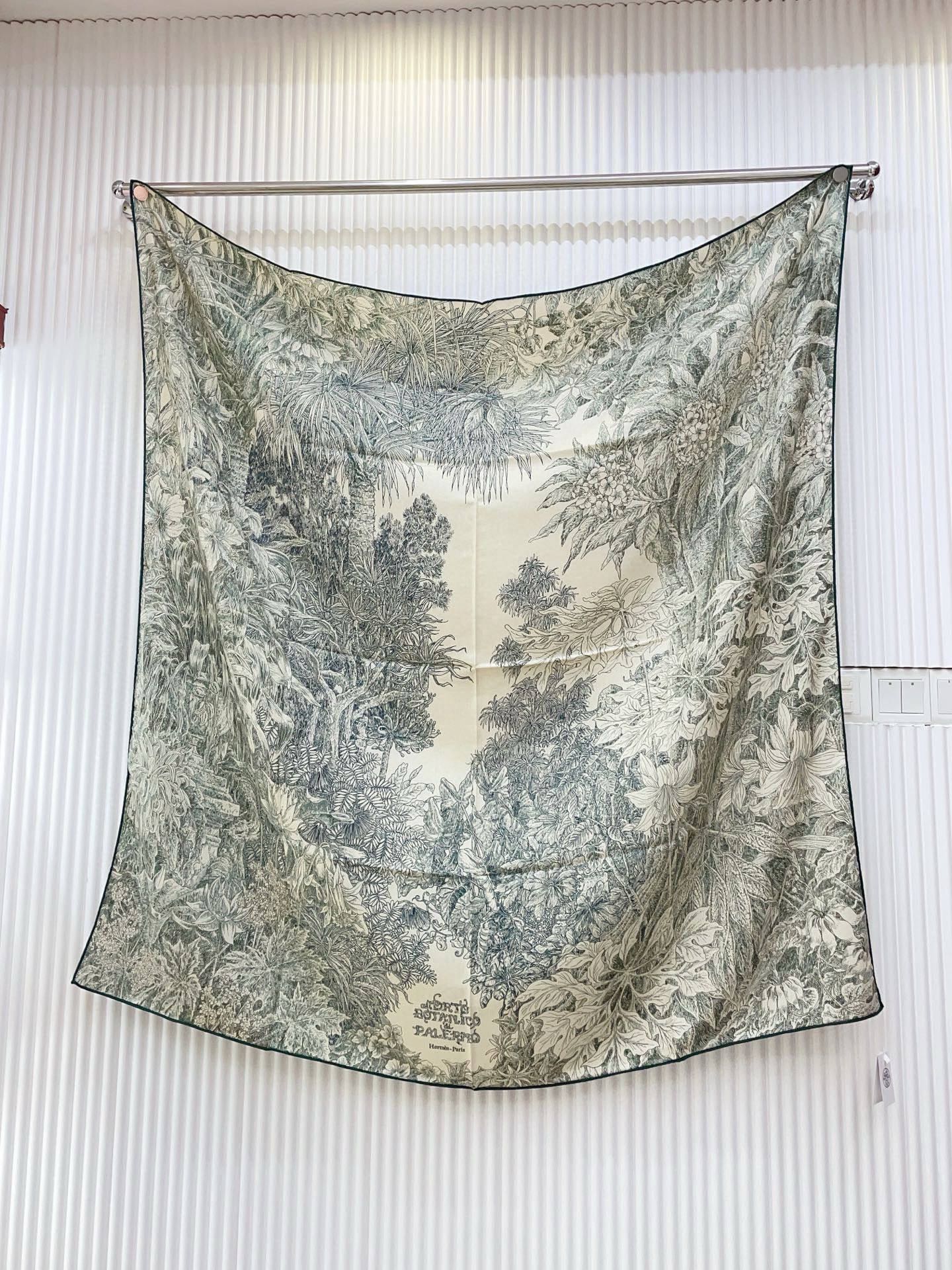 ✨✨【双面同色 丝毛款】H家羊绒新款 买了都说好看‼️推荐💕【巴勒莫植物园 140】羊绒方巾‼️H家ZG