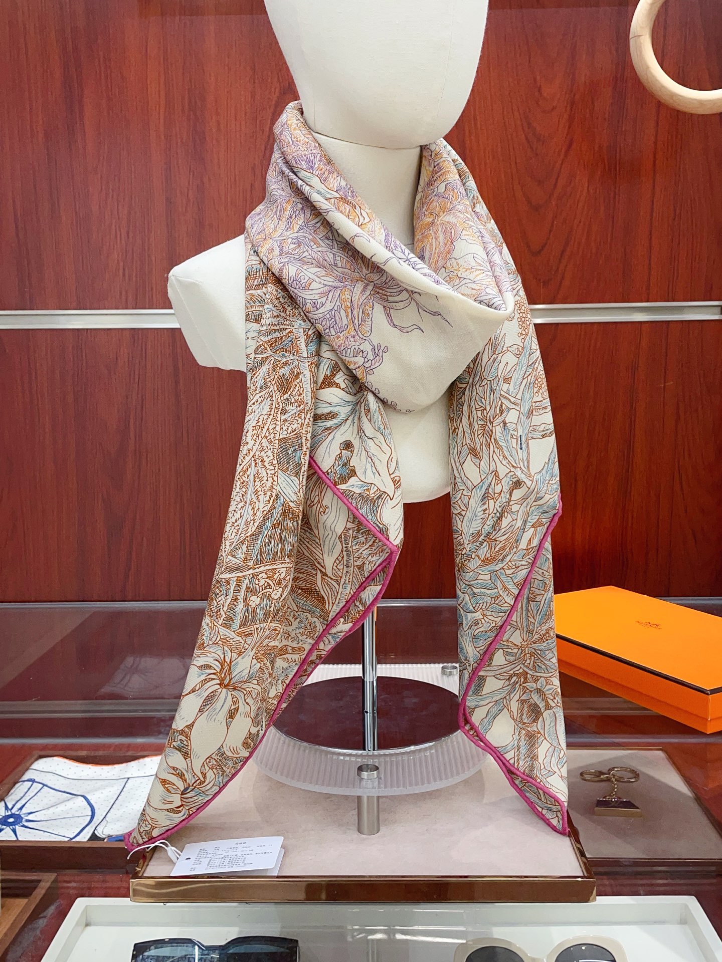 ✨✨【双面同色 丝毛款】H家羊绒新款 买了都说好看‼️推荐💕【巴勒莫植物园 140】羊绒方巾‼️H家ZG