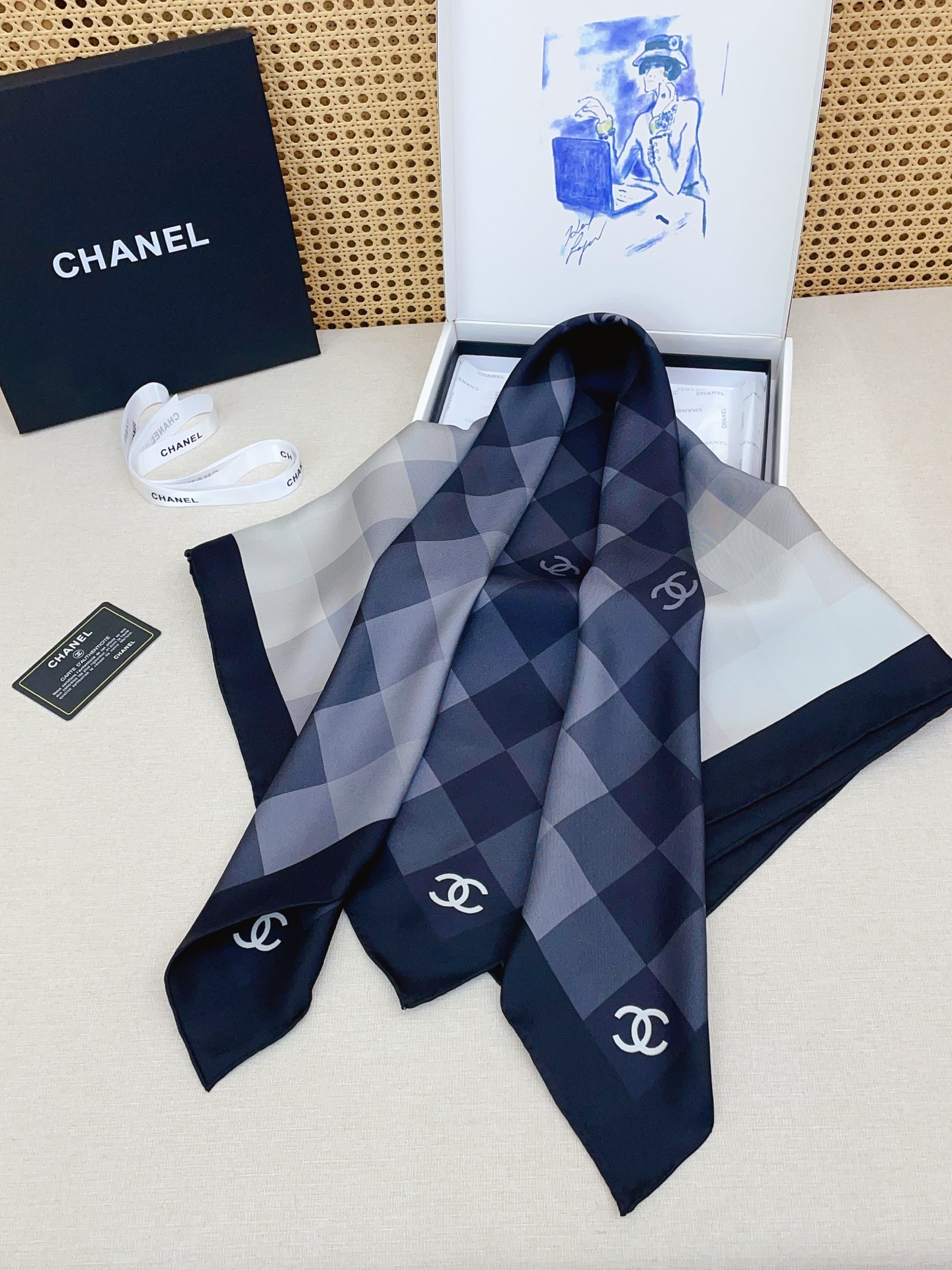 ✨✨【18姆米 双面同色】新款小香‼️美翻了[流泪]最新御用殿堂级极品‼️经典元素图案设计风格❗️美丽至