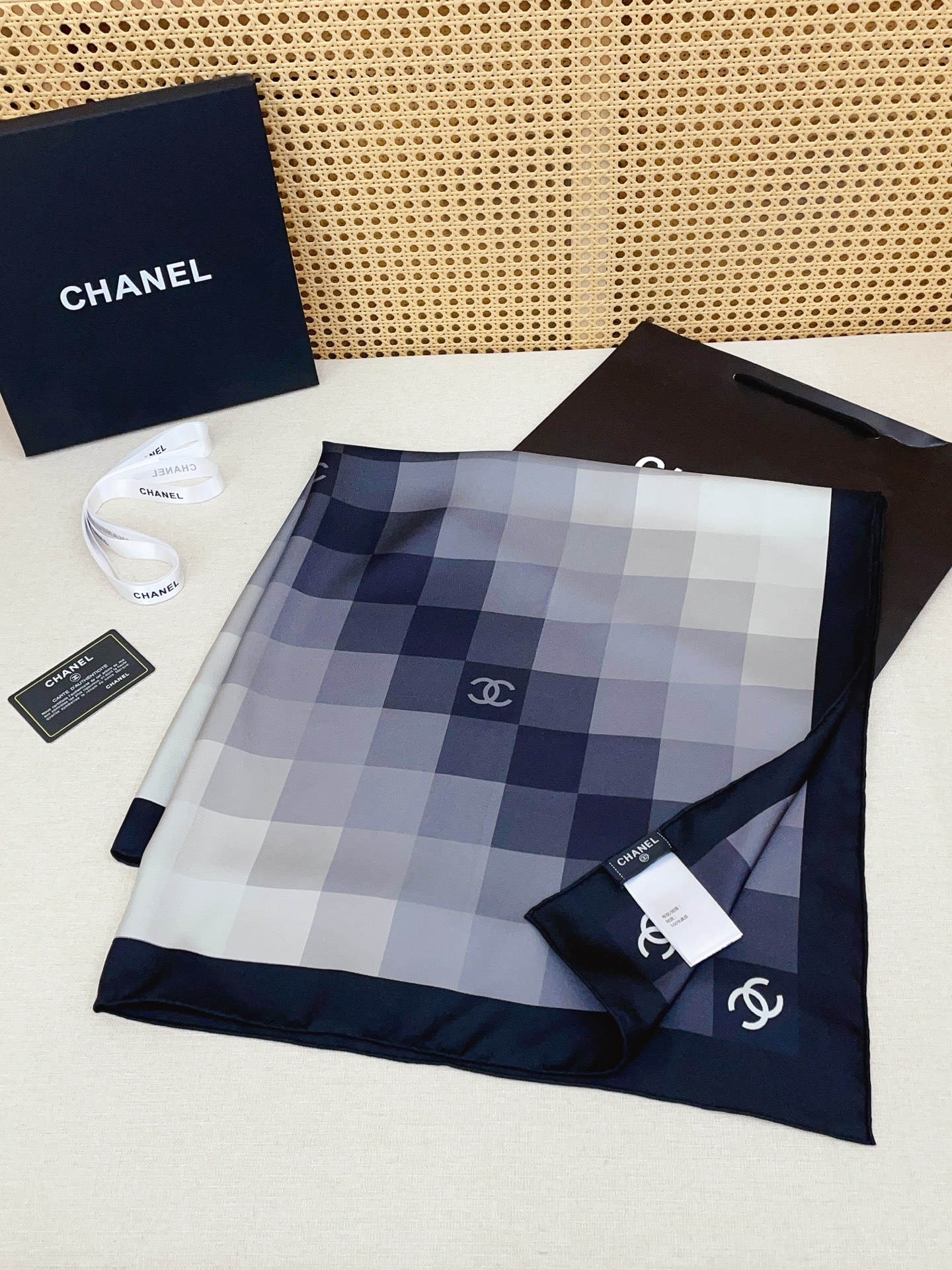 ✨✨【18姆米 双面同色】新款小香‼️美翻了[流泪]最新御用殿堂级极品‼️经典元素图案设计风格❗️美丽至