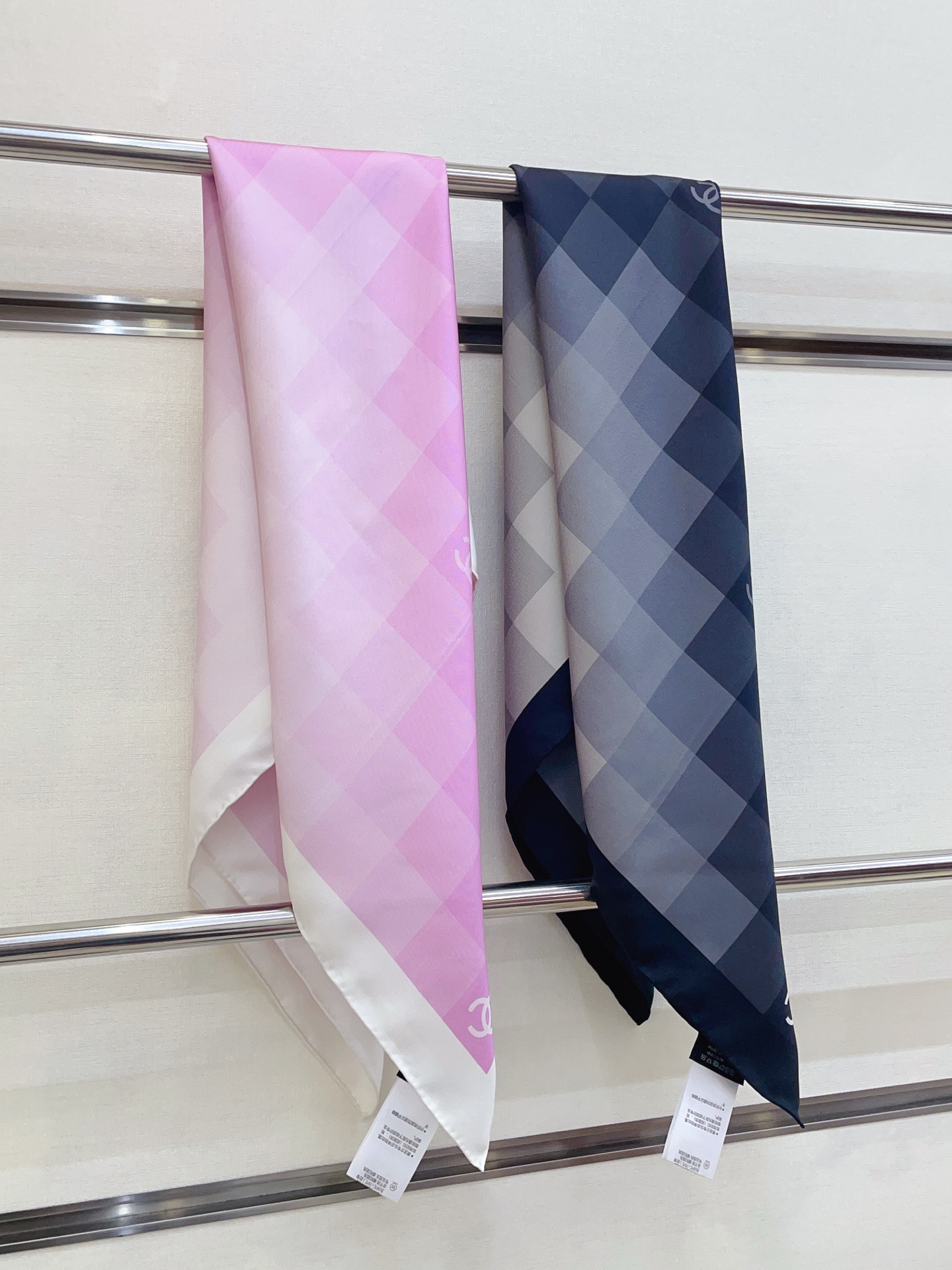 ✨✨【18姆米 双面同色】新款小香‼️美翻了[流泪]最新御用殿堂级极品‼️经典元素图案设计风格❗️美丽至