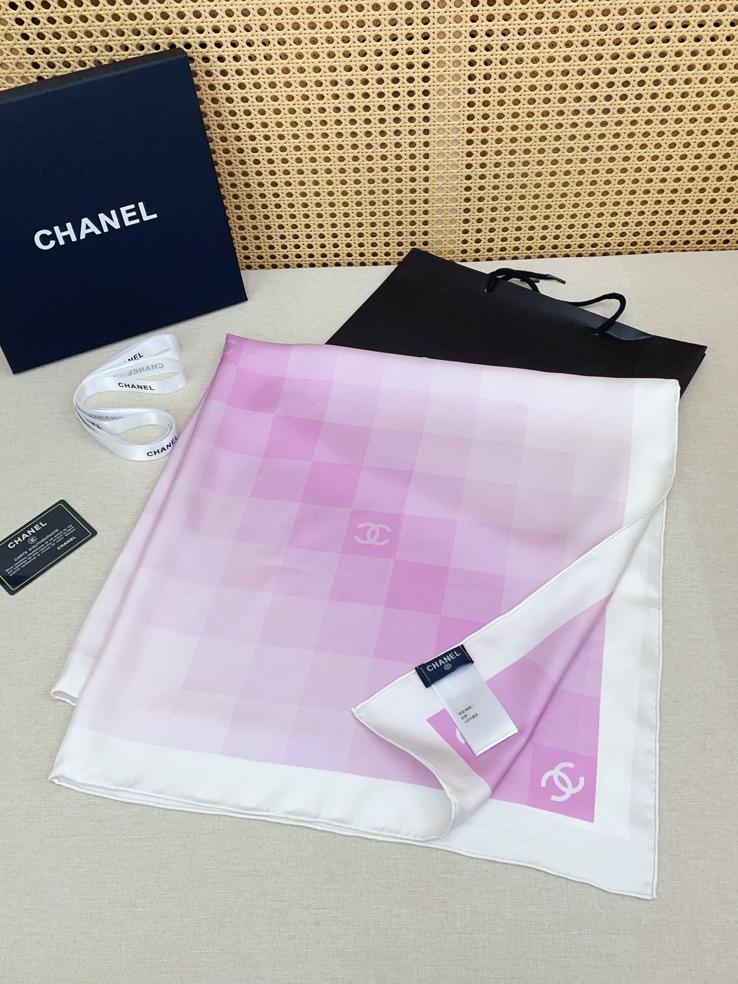 ✨✨【18姆米 双面同色】新款小香‼️美翻了[流泪]最新御用殿堂级极品‼️经典元素图案设计风格❗️美丽至