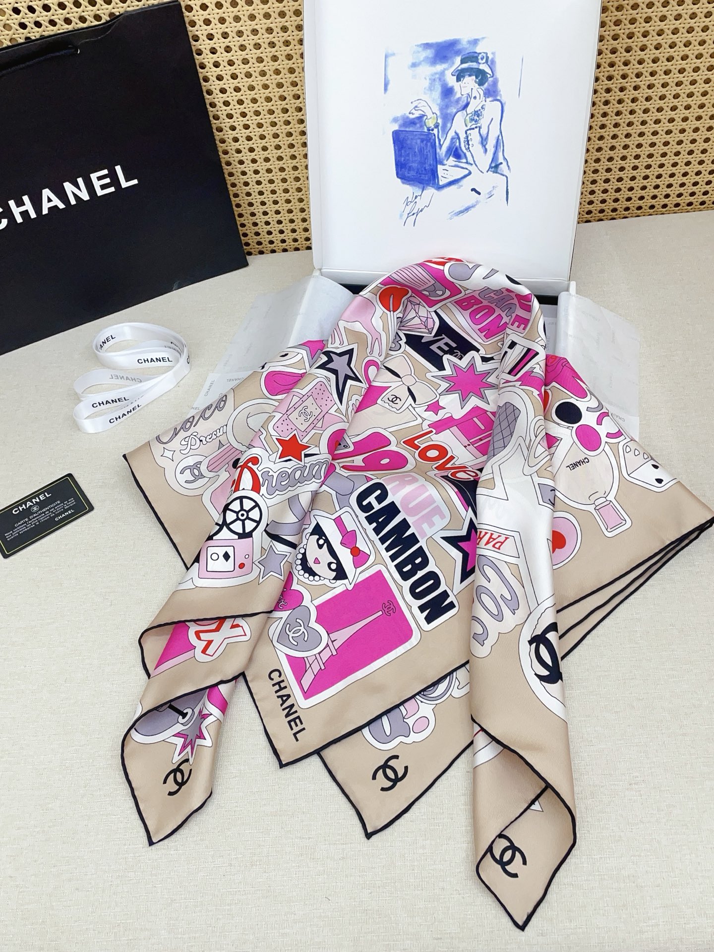 ✨✨【18姆米 双面同色】新款小香‼️美翻了[流泪]最新御用殿堂级极品‼️经典元素图案设计风格❗️美丽至