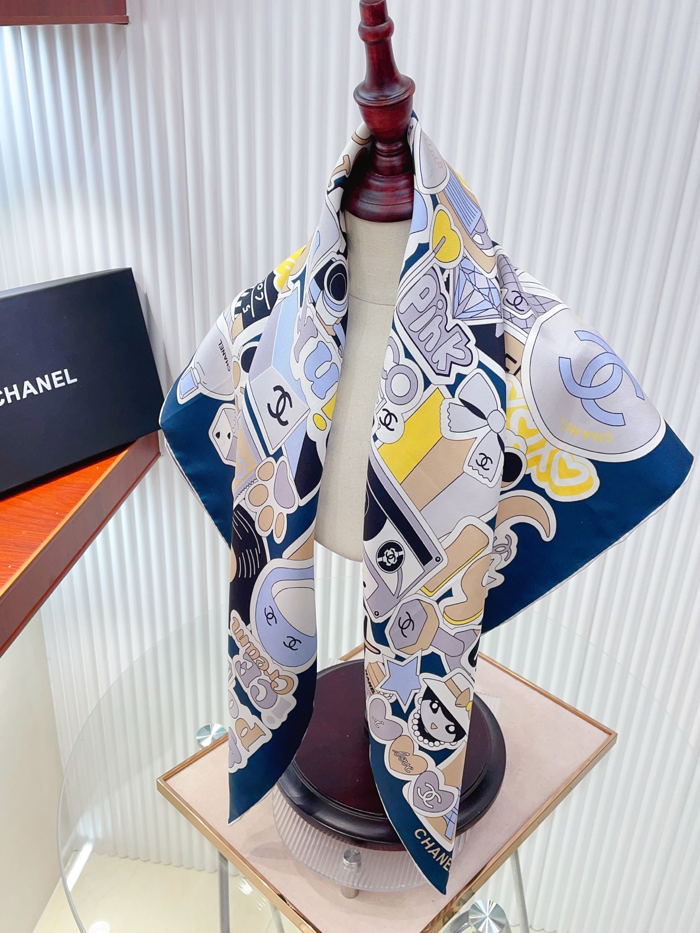 ✨✨【18姆米 双面同色】新款小香‼️美翻了[流泪]最新御用殿堂级极品‼️经典元素图案设计风格❗️美丽至