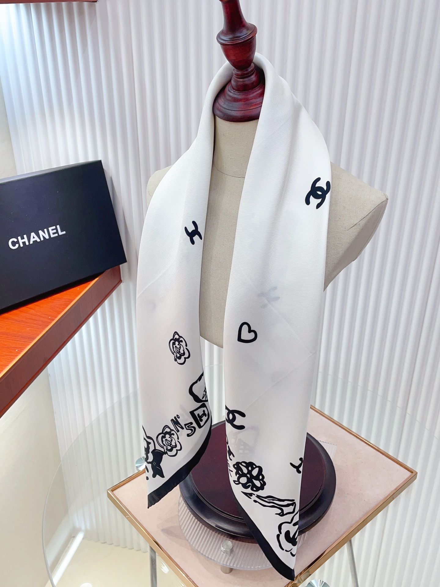 ✨✨【18姆米 双面同色】新款小香【产品组合】‼️美翻了[流泪]御用殿堂级极品‼️经典元素图案设计风格❗