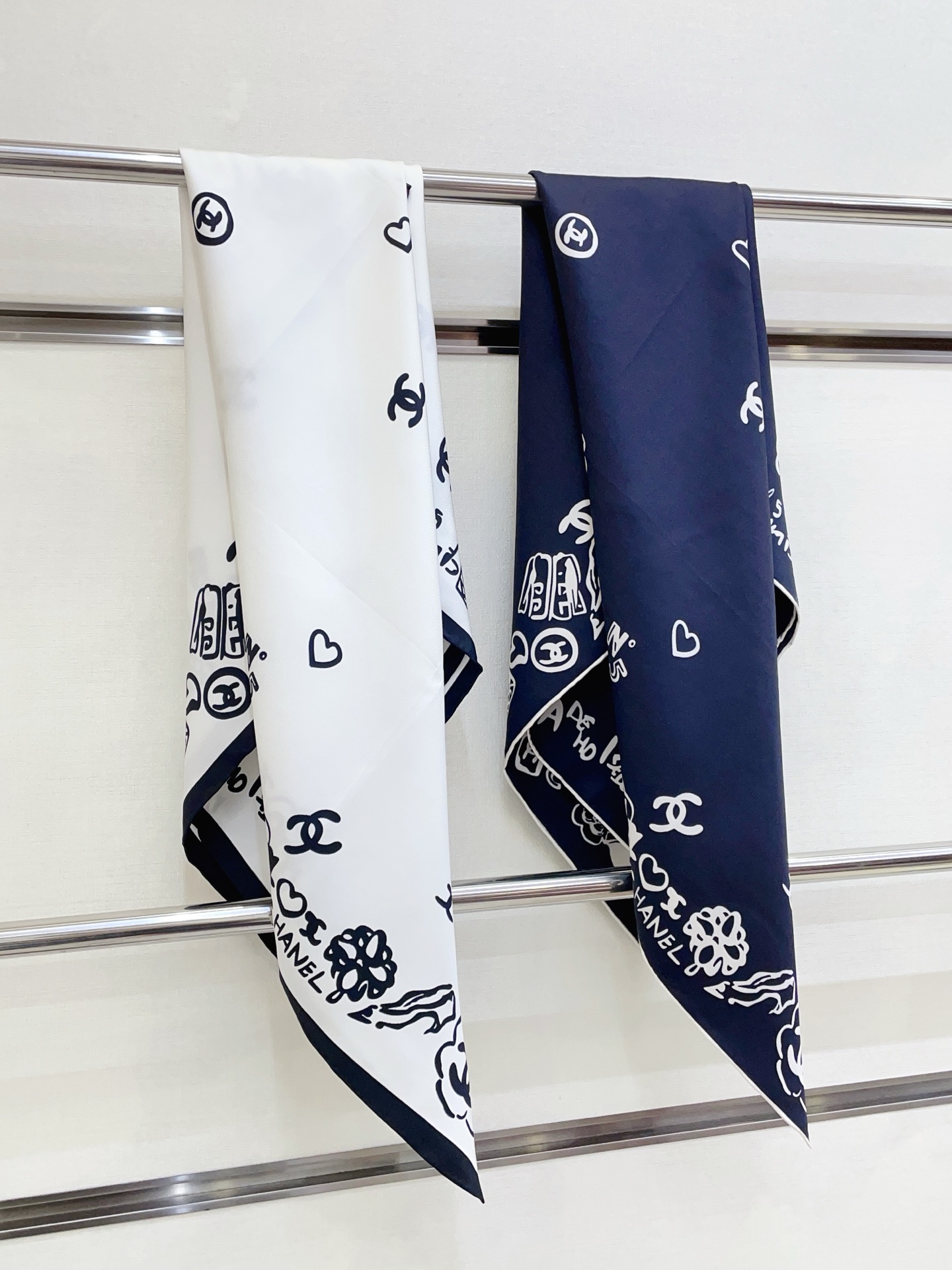 ✨✨【18姆米 双面同色】新款小香【产品组合】‼️美翻了[流泪]御用殿堂级极品‼️经典元素图案设计风格❗