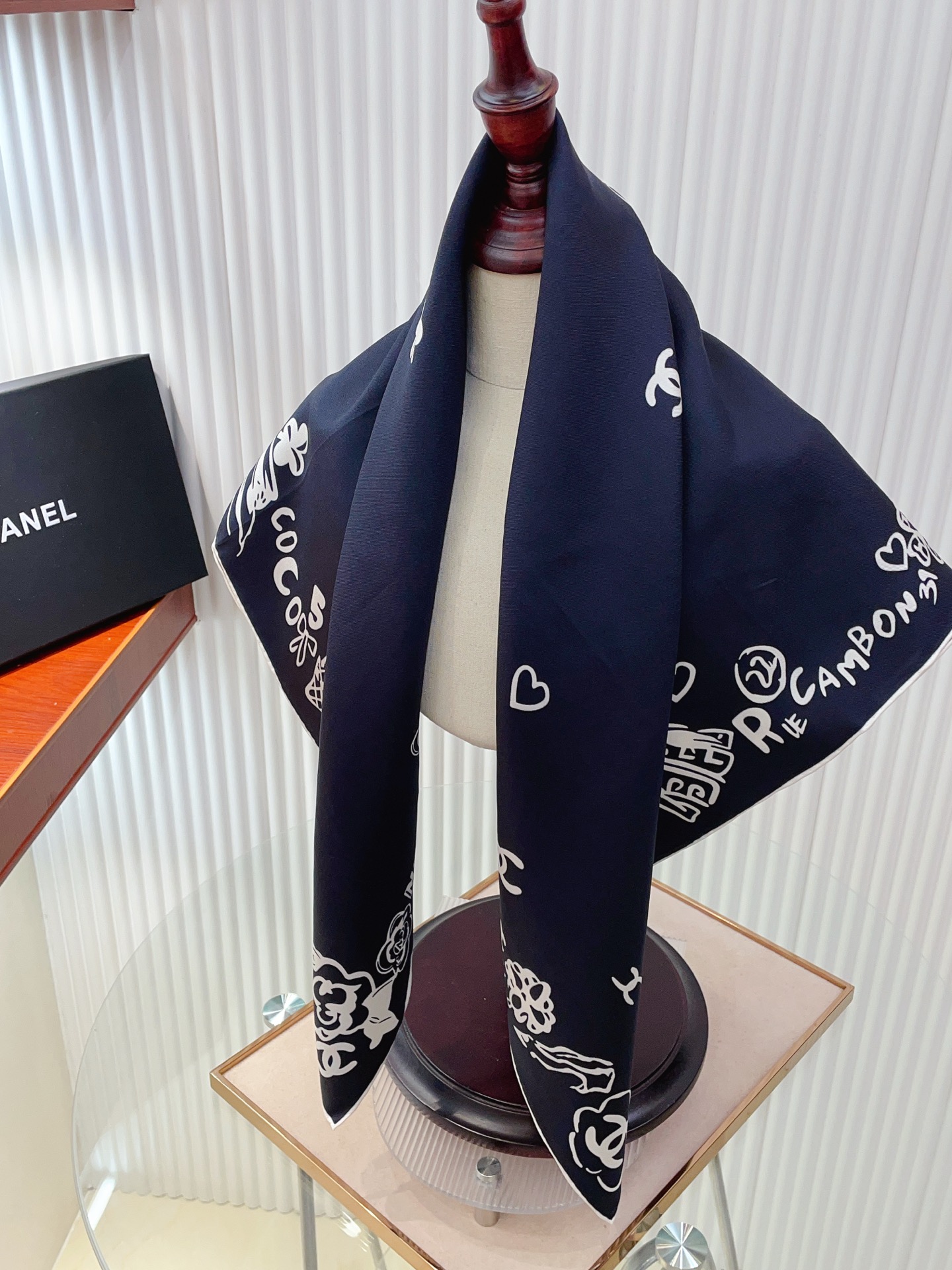 ✨✨【18姆米 双面同色】新款小香【产品组合】‼️美翻了[流泪]御用殿堂级极品‼️经典元素图案设计风格❗