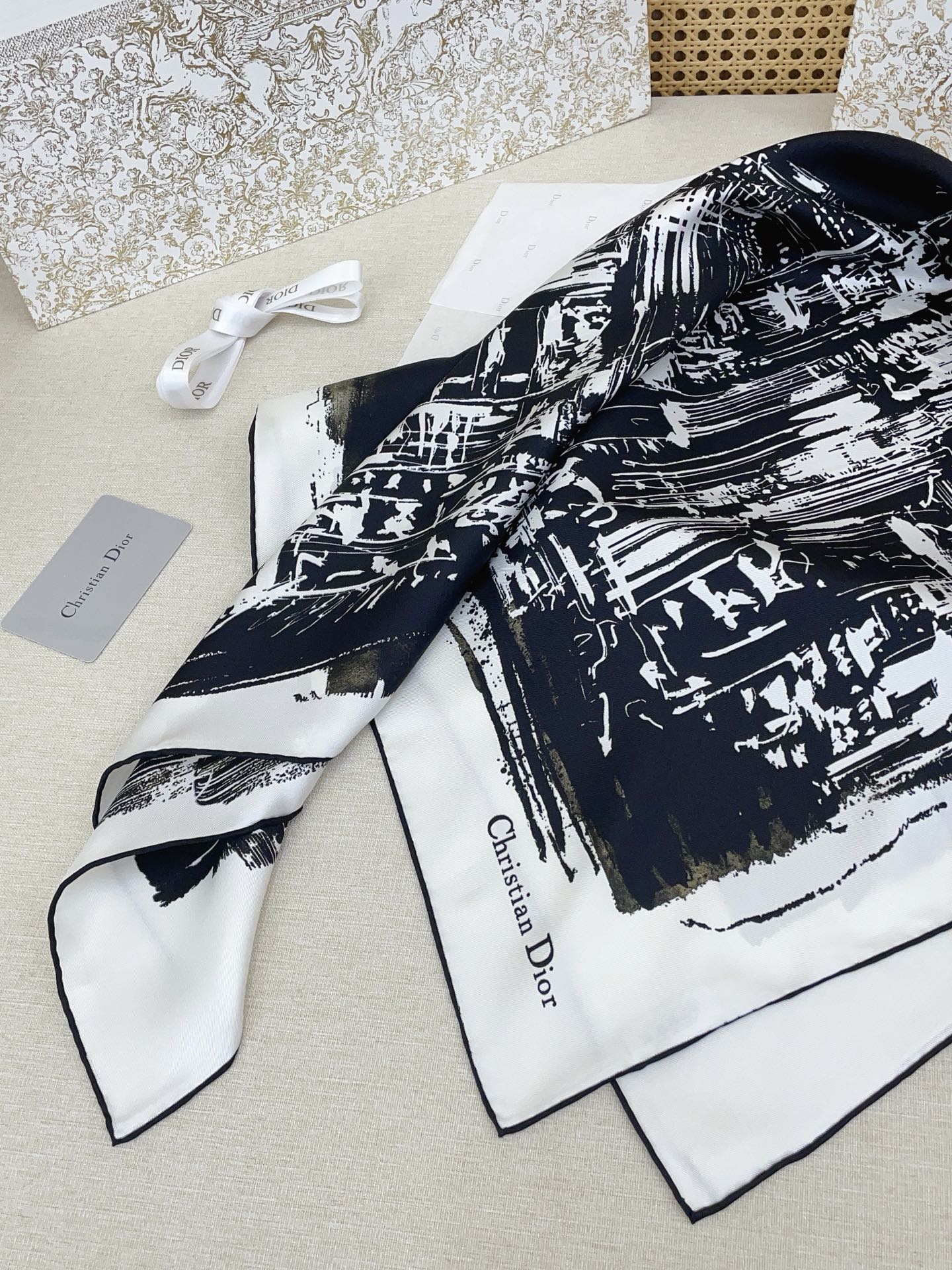 ✨✨【18姆米 双面同色】高级感爆棚❗️CD【自由🗽女神90】高级时髦风‼️配色非常考究，图案匠心，上身