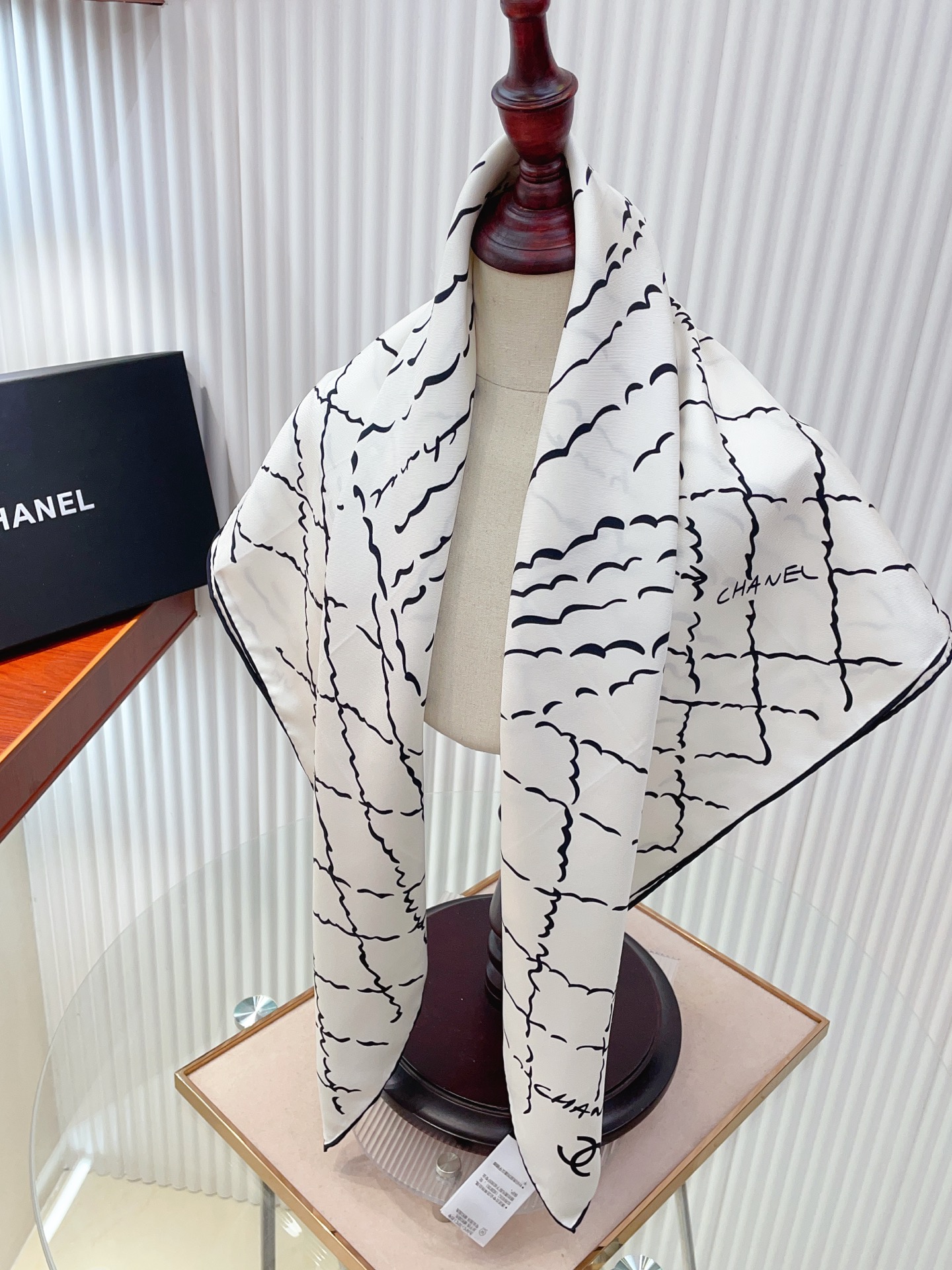 ✨✨【18姆米 双面同色】新款小香‼️美翻了[流泪]最新御用殿堂级极品‼️经典元素图案设计风格❗️美丽至