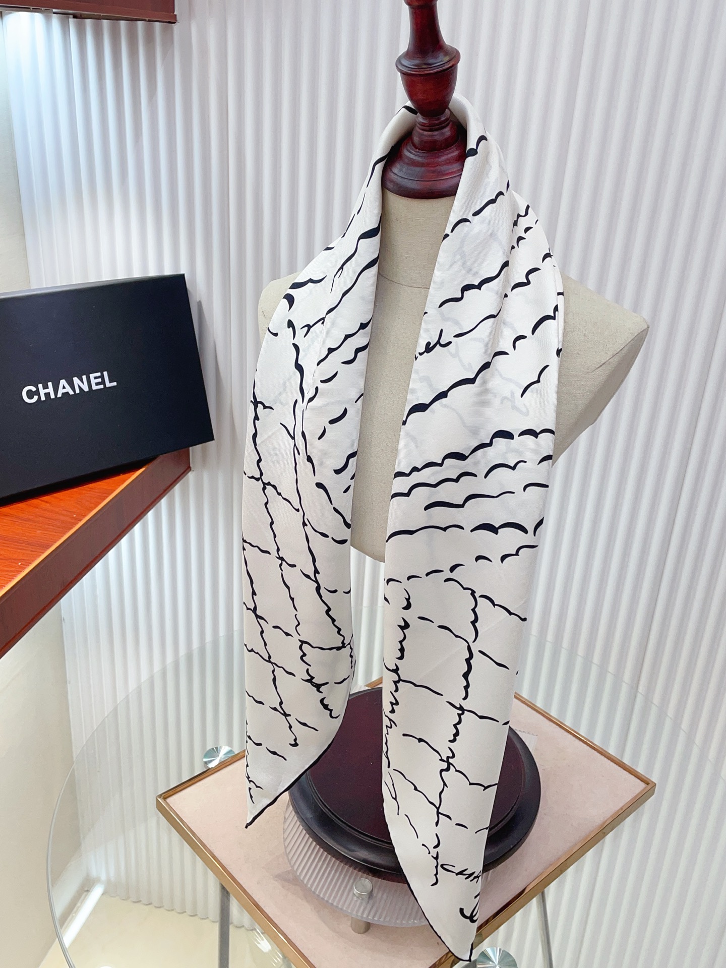 ✨✨【18姆米 双面同色】新款小香‼️美翻了[流泪]最新御用殿堂级极品‼️经典元素图案设计风格❗️美丽至