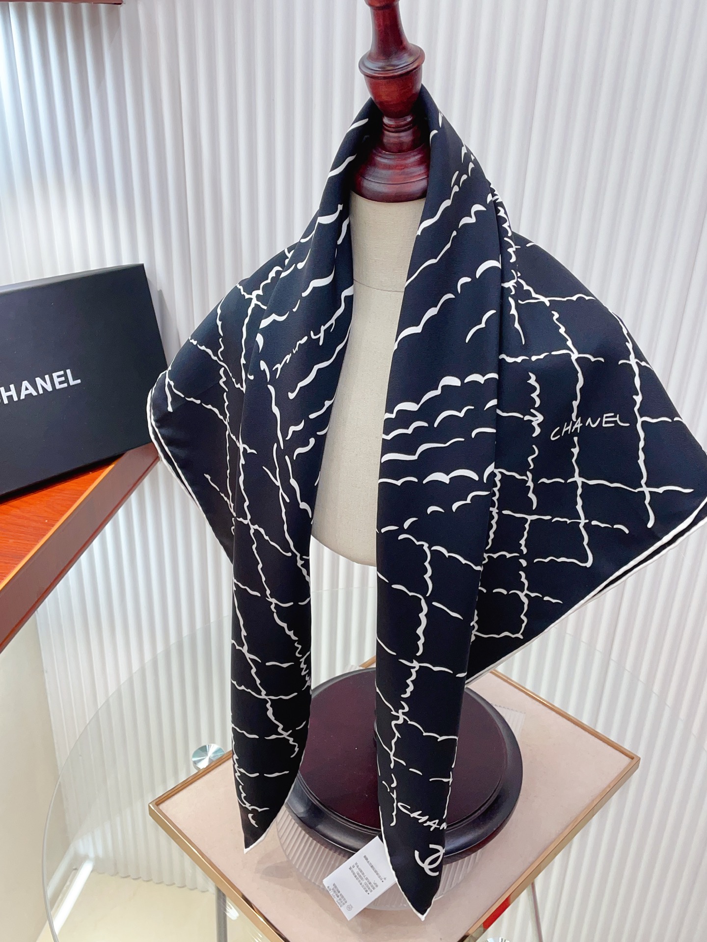 ✨✨【18姆米 双面同色】新款小香‼️美翻了[流泪]最新御用殿堂级极品‼️经典元素图案设计风格❗️美丽至