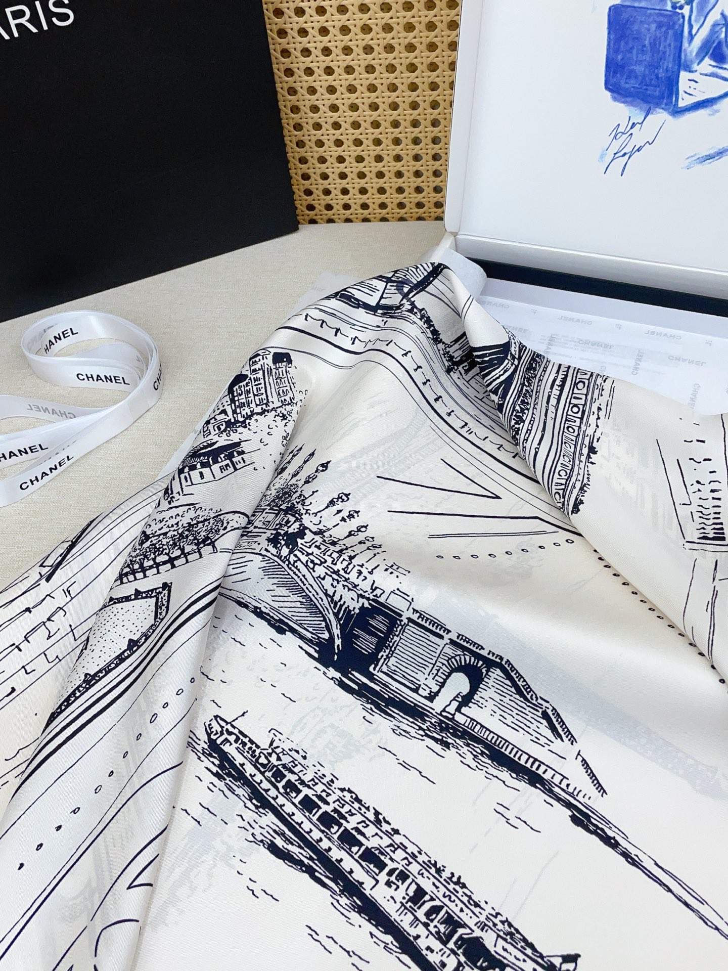 ✨✨【18姆米 双面同色】新款小香‼️美翻了[流泪]最新御用殿堂级极品‼️经典元素图案设计风格❗️美丽至