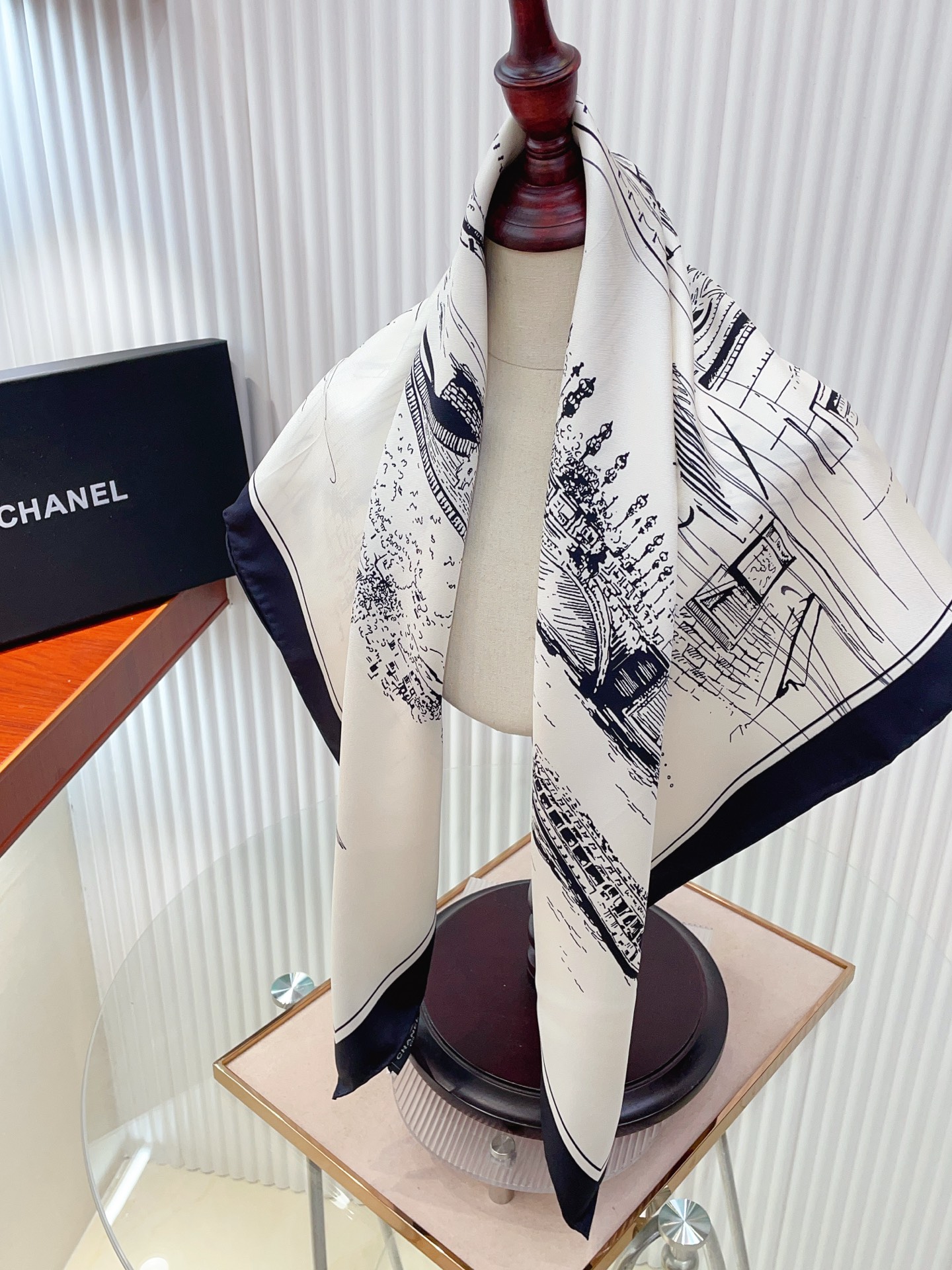 ✨✨【18姆米 双面同色】新款小香‼️美翻了[流泪]最新御用殿堂级极品‼️经典元素图案设计风格❗️美丽至