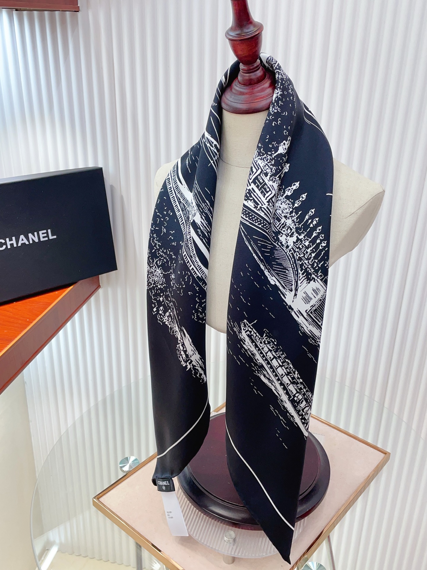 ✨✨【18姆米 双面同色】新款小香‼️美翻了[流泪]最新御用殿堂级极品‼️经典元素图案设计风格❗️美丽至