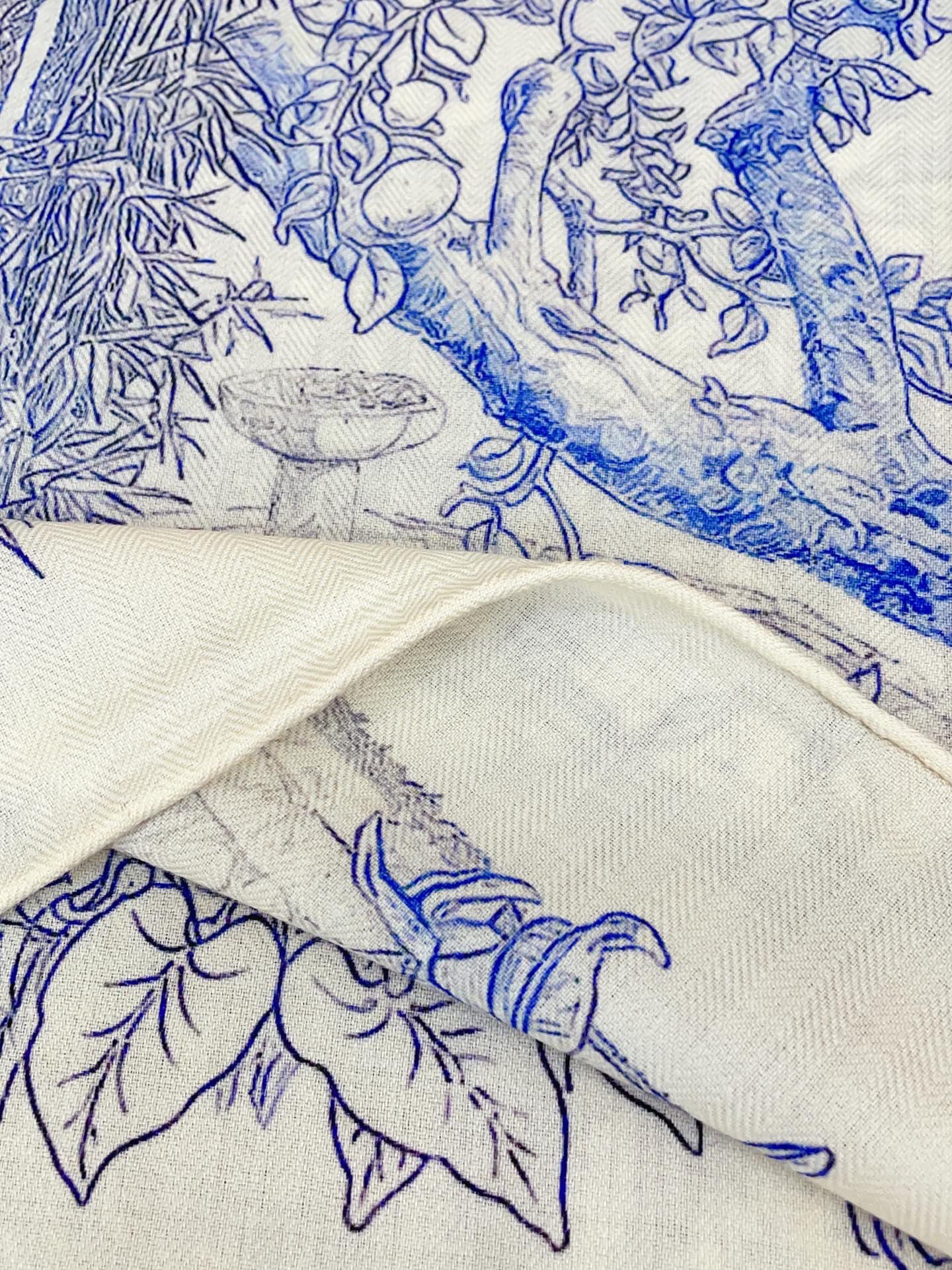 ✨✨【双面同色 丝毛款】H家羊绒新款 买了都说好看‼️推荐💕【城市花园 140】羊绒方巾‼️H家ZG爆款