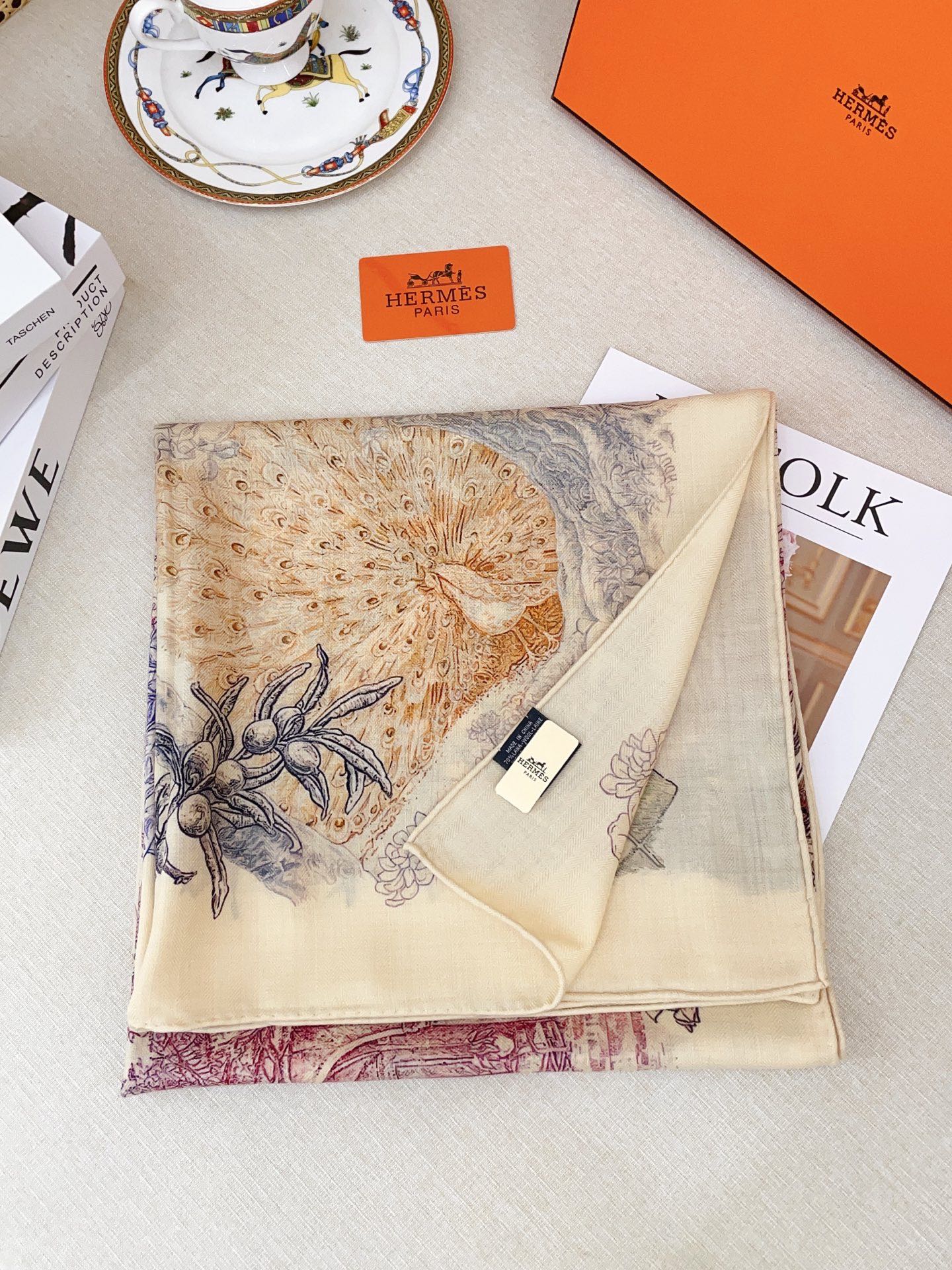 ✨✨【双面同色 丝毛款】H家羊绒新款 买了都说好看‼️推荐💕【城市花园 140】羊绒方巾‼️H家ZG爆款