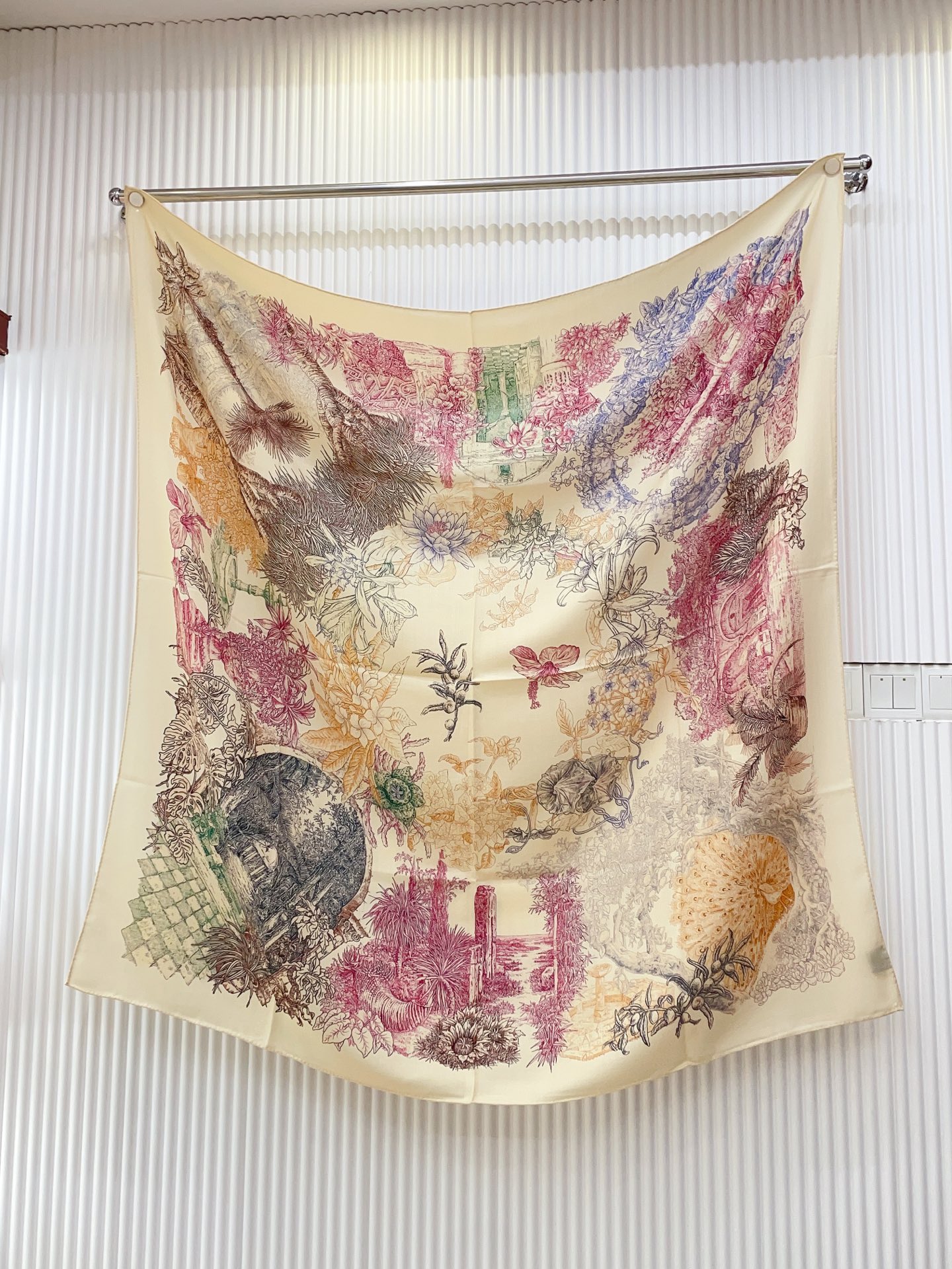 ✨✨【双面同色 丝毛款】H家羊绒新款 买了都说好看‼️推荐💕【城市花园 140】羊绒方巾‼️H家ZG爆款