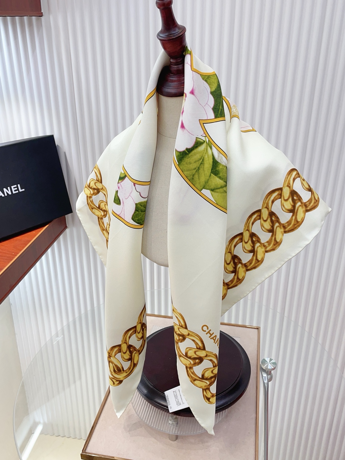 ✨✨【18姆米 双面同色】新款小香‼️美翻了[流泪]最新御用殿堂级极品‼️经典元素图案设计风格❗️美丽至