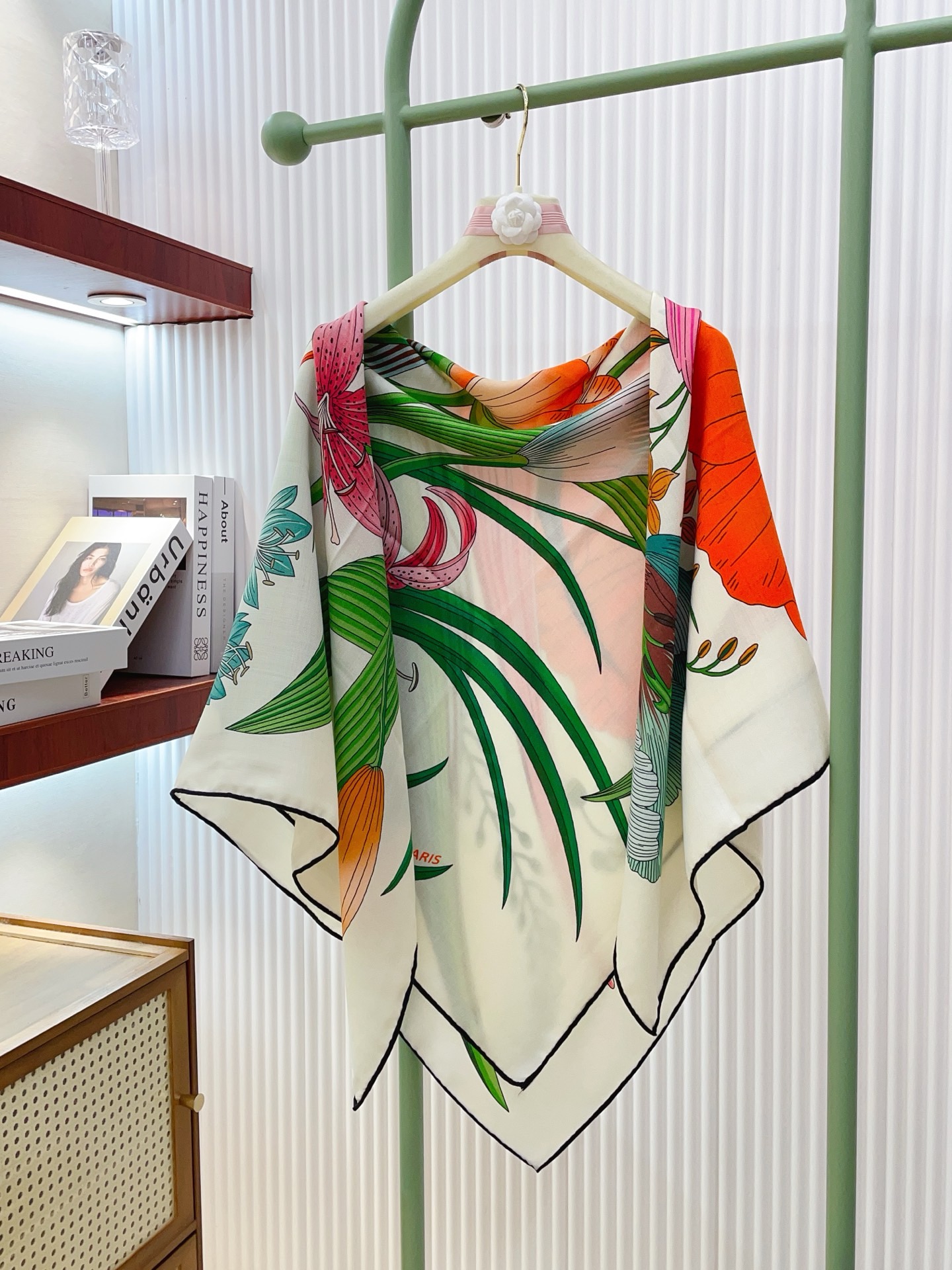 ✨✨【双面同色 丝毛款】H家羊绒新款 买了都说好看‼️推荐💕【永生花束 140】羊绒方巾‼️H家ZG爆款