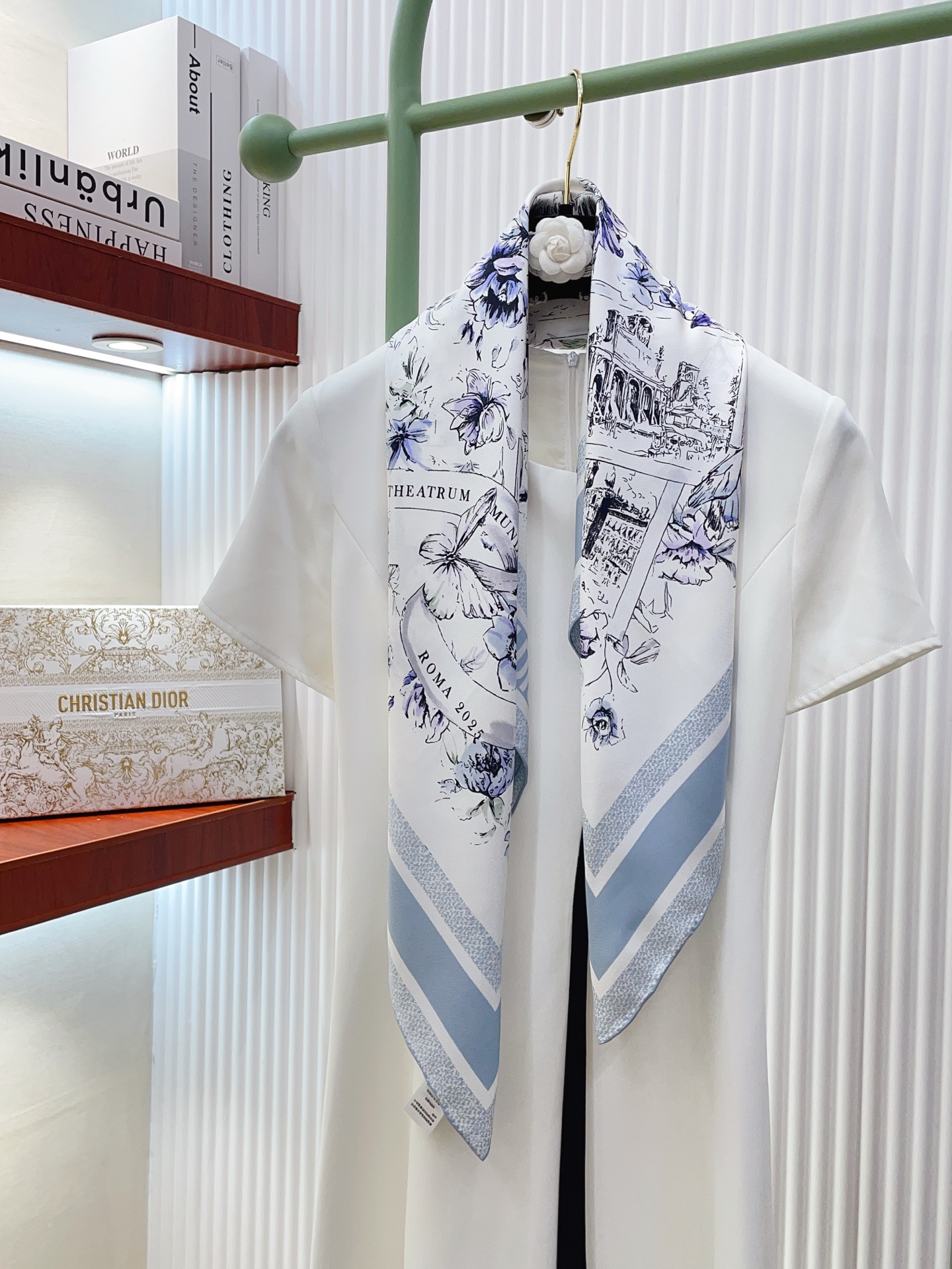 ✨✨【18姆米 双面同色】高级感爆棚❗️CD【花朵🌺元素90】高级时髦风‼️配色非常考究，图案匠心，上身