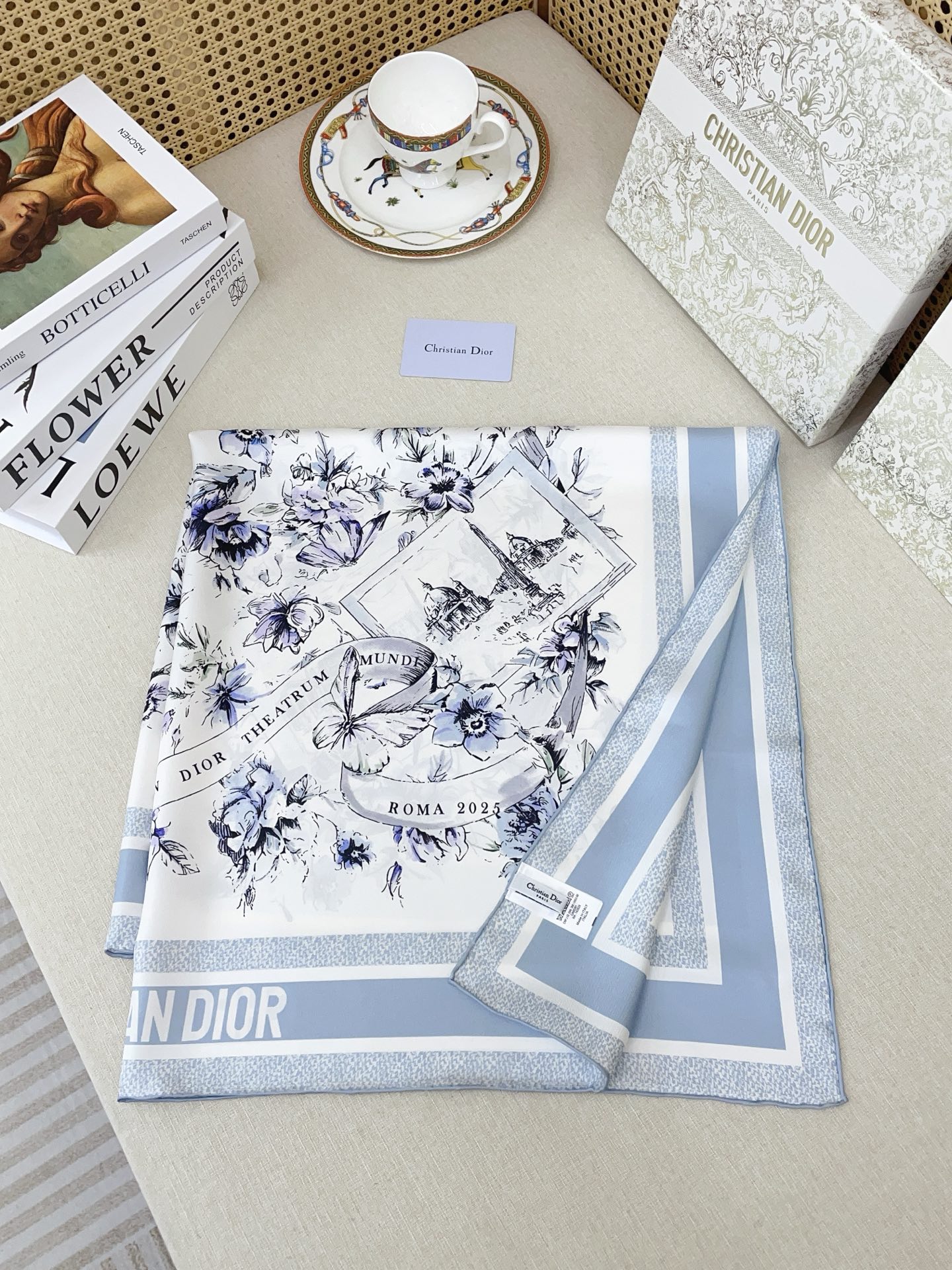 ✨✨【18姆米 双面同色】高级感爆棚❗️CD【花朵🌺元素90】高级时髦风‼️配色非常考究，图案匠心，上身