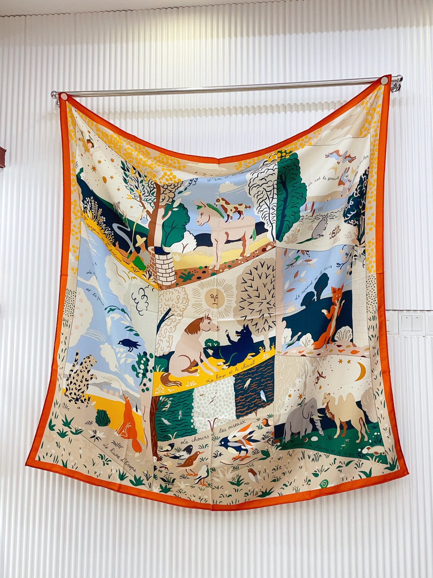 ✨✨【双面同色 丝毛款】H家羊绒新款 买了都说好看‼️推荐💕【伊索寓言绘本】羊绒方巾‼️H家ZG爆款🎁💟