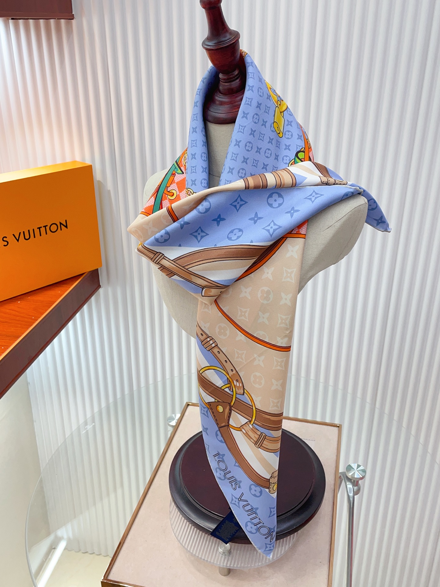 ✨✨【18姆米 双面同色】新款小香‼️美翻了[流泪]最新御用殿堂级极品‼️经典元素图案设计风格❗️美丽至